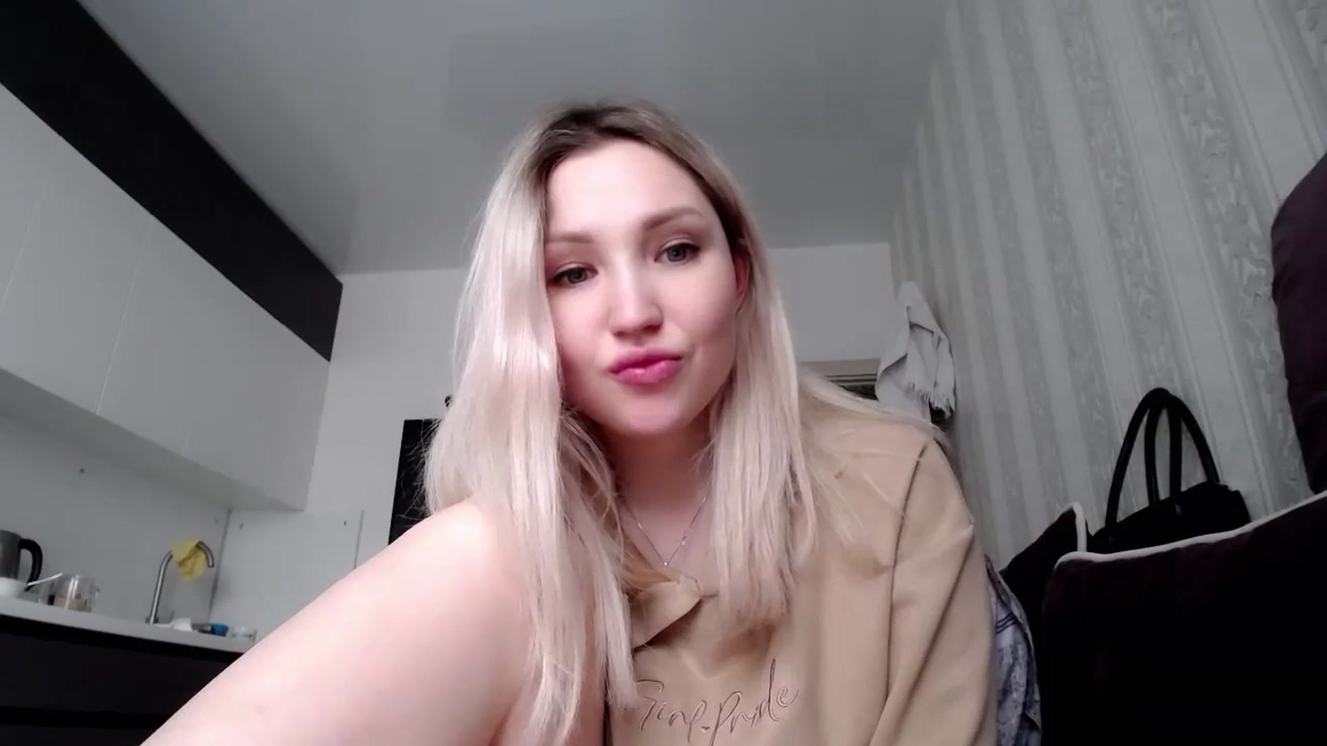 Gallery image thumbnail from Ashley_cutie_'s myfreecams stream on, 03/05/2024, 09:11 image 2 of 20