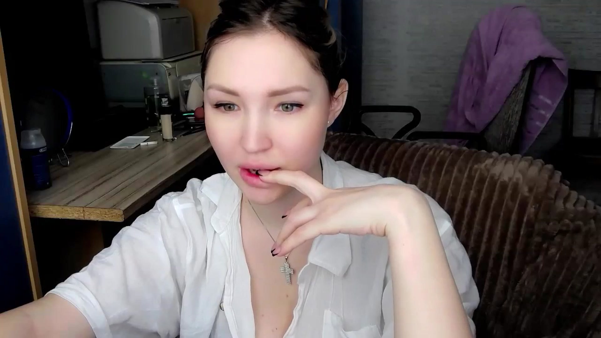 Gallery image thumbnail from Ashley_cutie_'s myfreecams stream on, 03/11/2024, 05:44 image 14 of 20