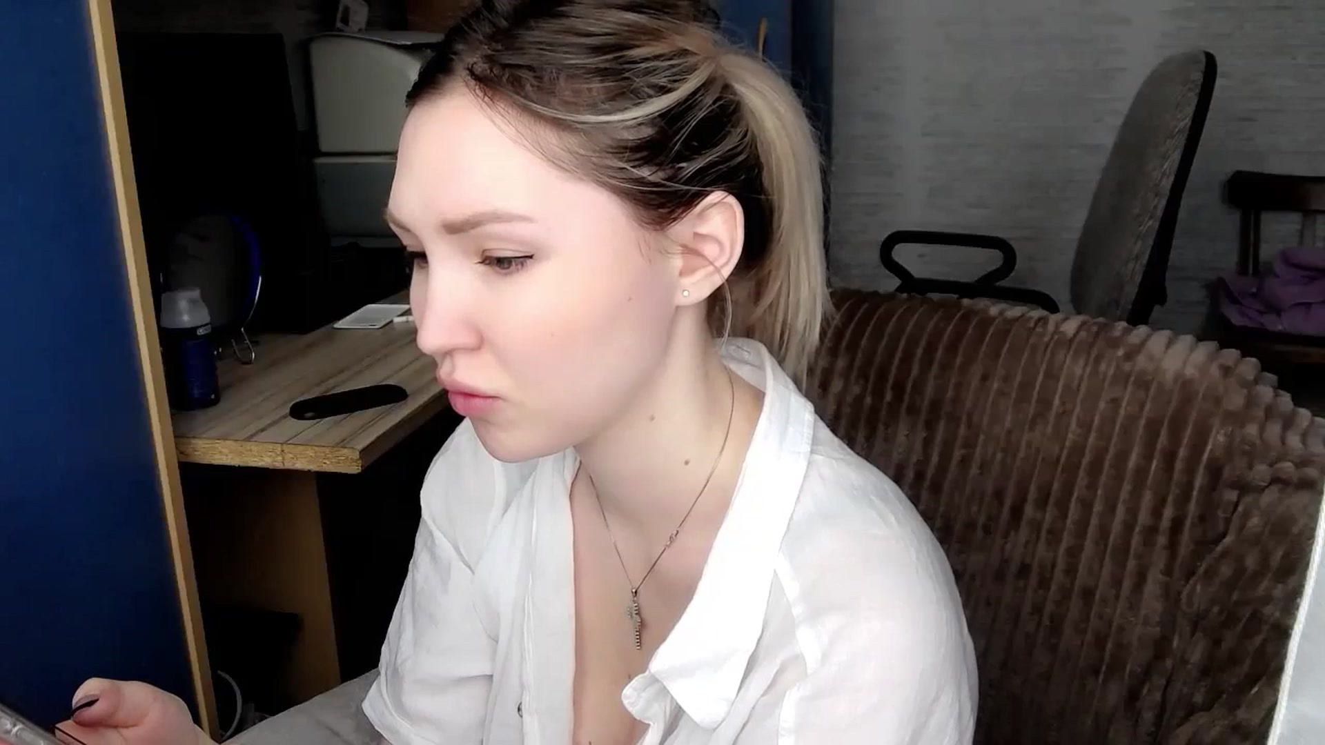 Gallery image thumbnail from Ashley_cutie_'s myfreecams stream on, 03/11/2024, 06:38 image 13 of 20