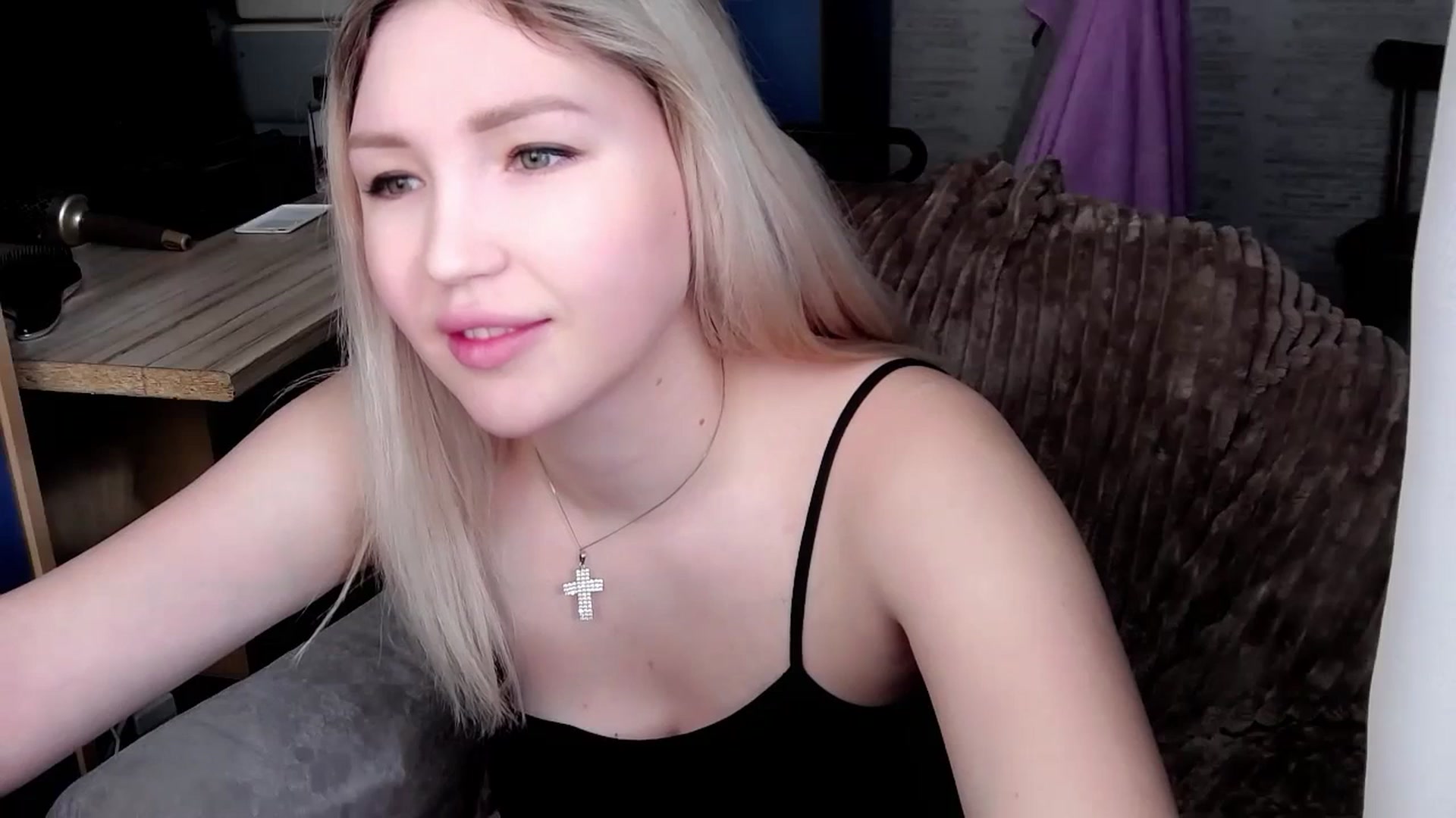 Gallery image thumbnail from Ashley_cutie_'s myfreecams stream on, 03/12/2024, 09:01 image 3 of 20