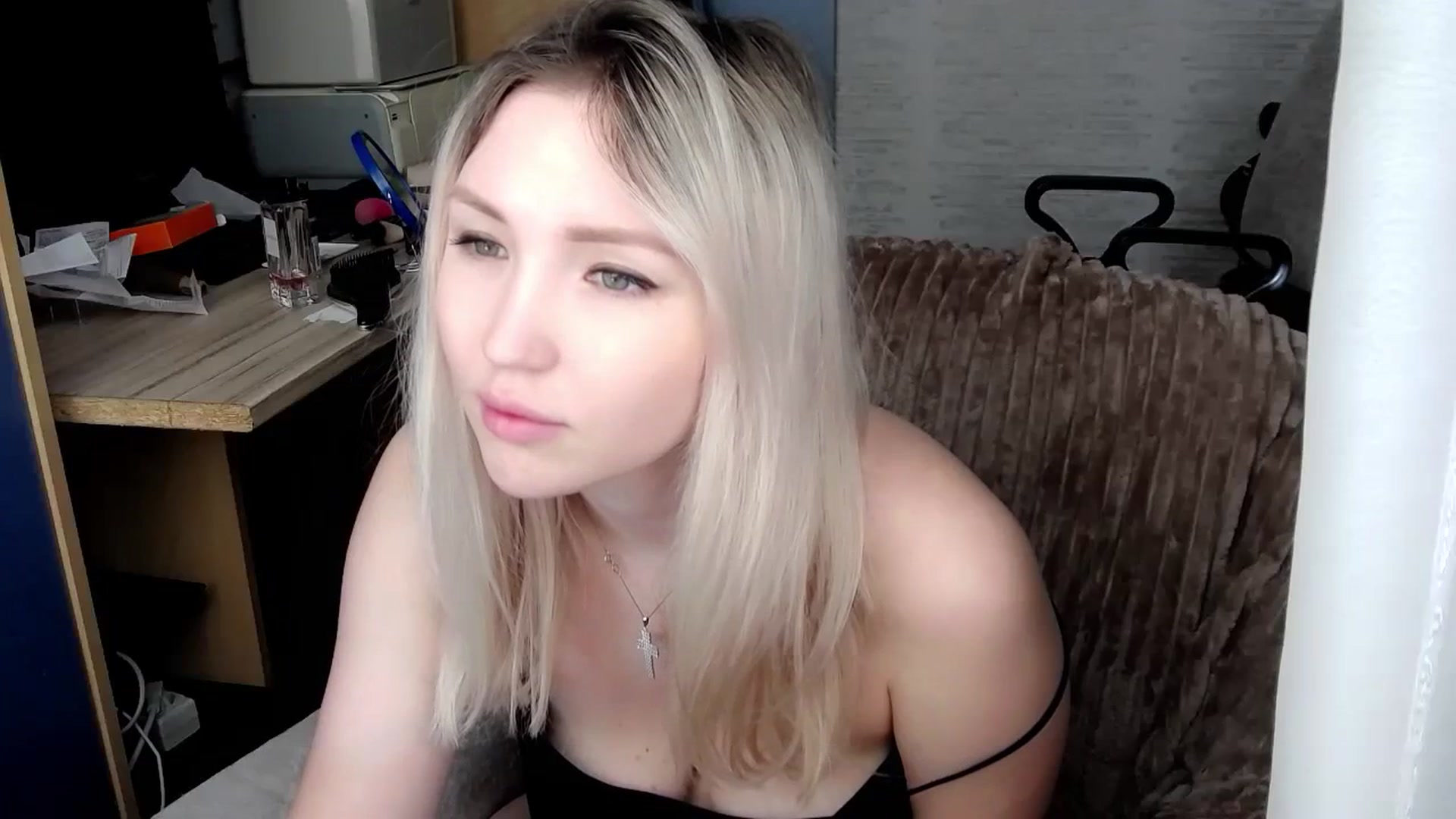 Gallery image thumbnail from Ashley_cutie_'s myfreecams stream on, 03/13/2024, 06:26 image 13 of 20