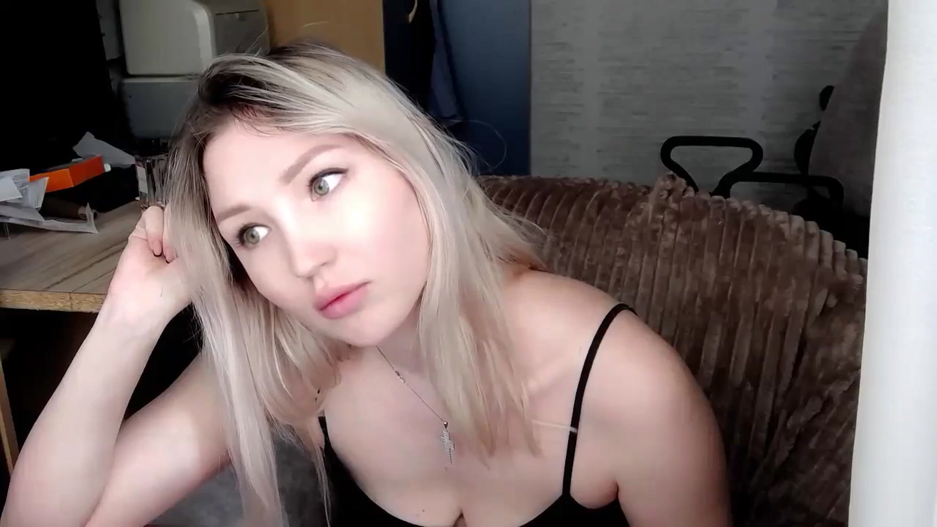 Gallery image thumbnail from Ashley_cutie_'s myfreecams stream on, 03/13/2024, 08:45 image 4 of 20
