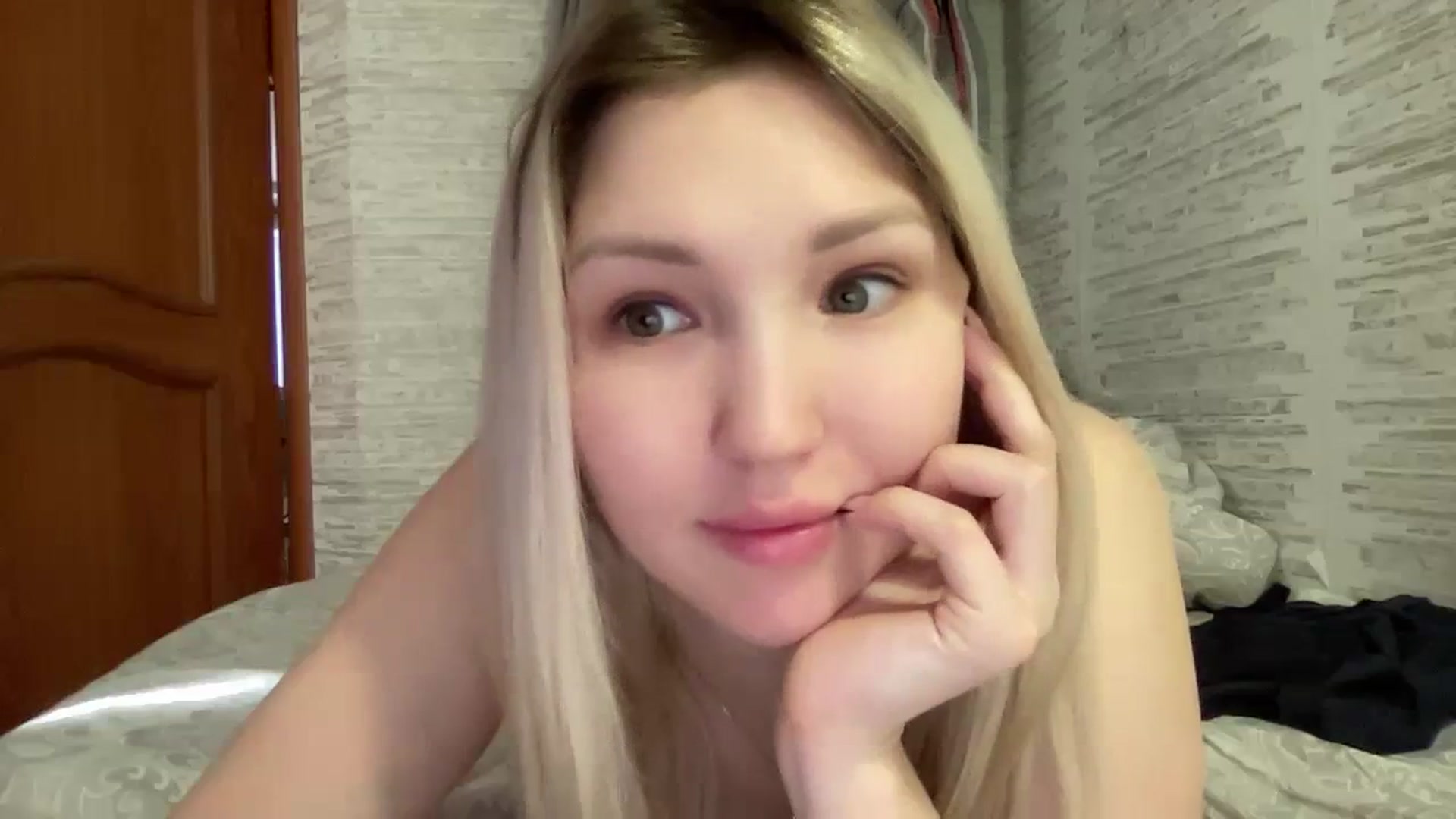 Gallery image thumbnail from Ashley_cutie_'s myfreecams stream on, 03/14/2024, 08:23 image 19 of 20