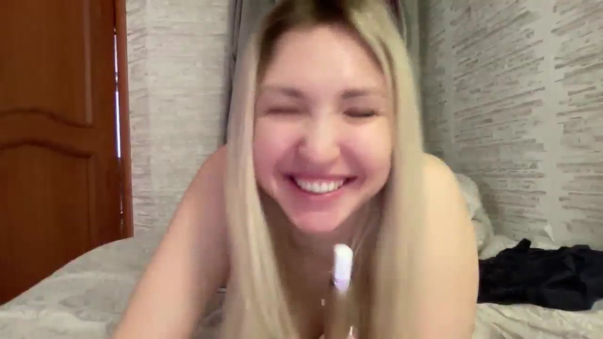 Gallery image thumbnail from Ashley_cutie_'s myfreecams stream on, 03/14/2024, 08:23 image 13 of 20