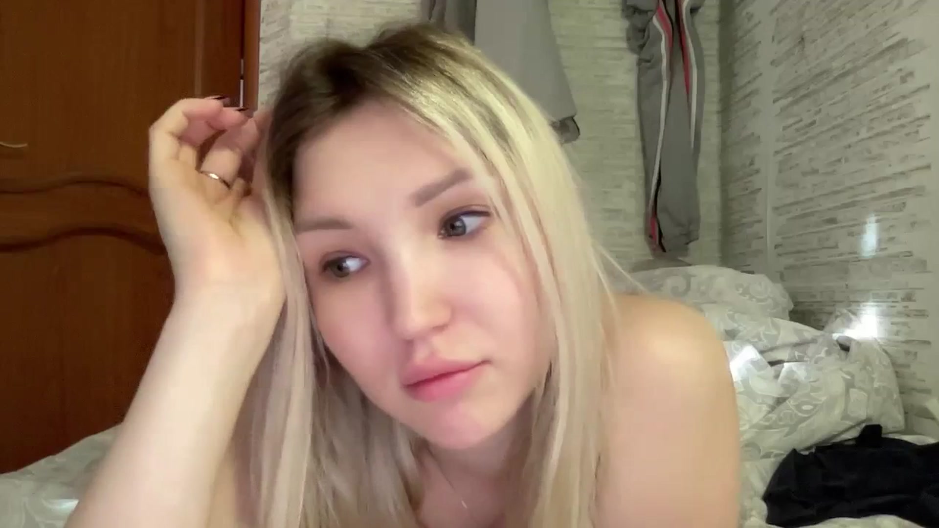 Gallery image thumbnail from Ashley_cutie_'s myfreecams stream on, 03/14/2024, 09:00 image 2 of 20
