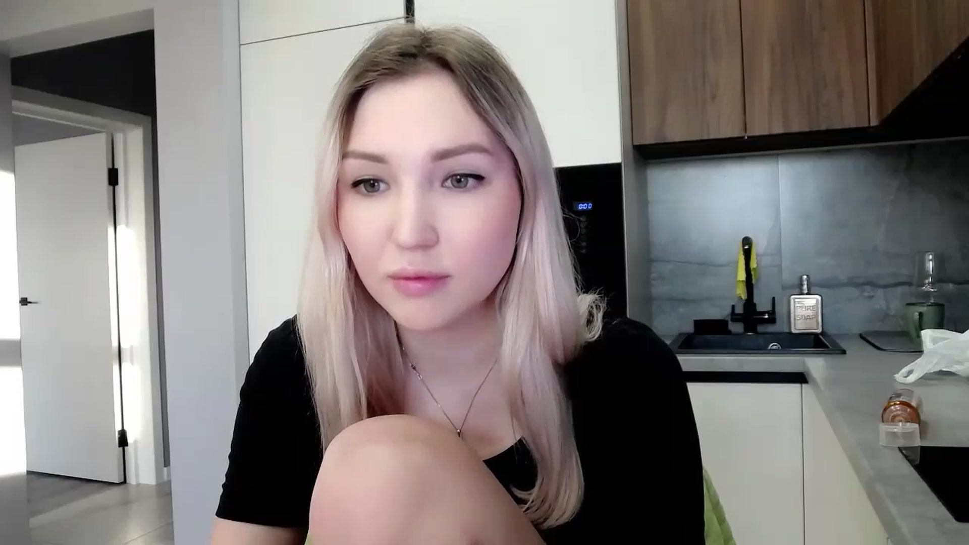 Gallery image thumbnail from Ashley_cutie_'s myfreecams stream on, 04/14/2024, 12:41 image 19 of 20