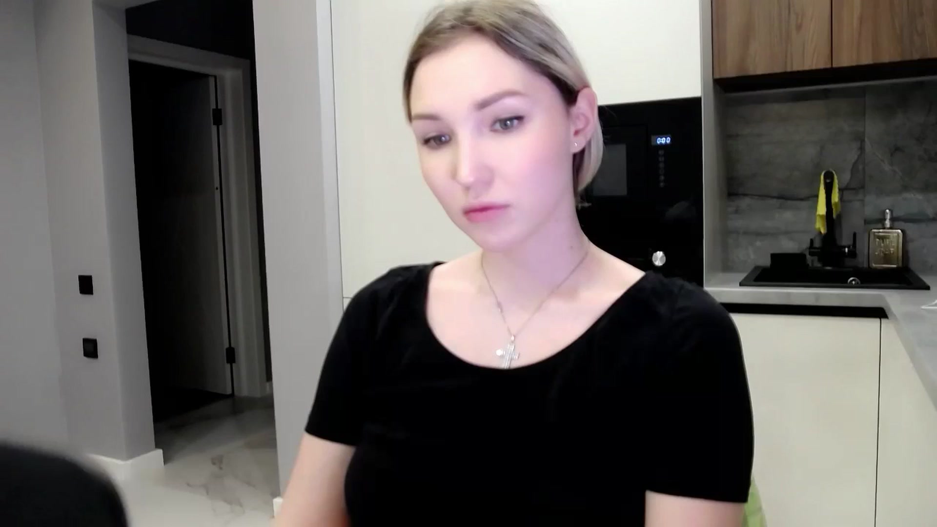 Gallery image thumbnail from Ashley_cutie_'s myfreecams stream on, 04/14/2024, 15:30 image 1 of 20