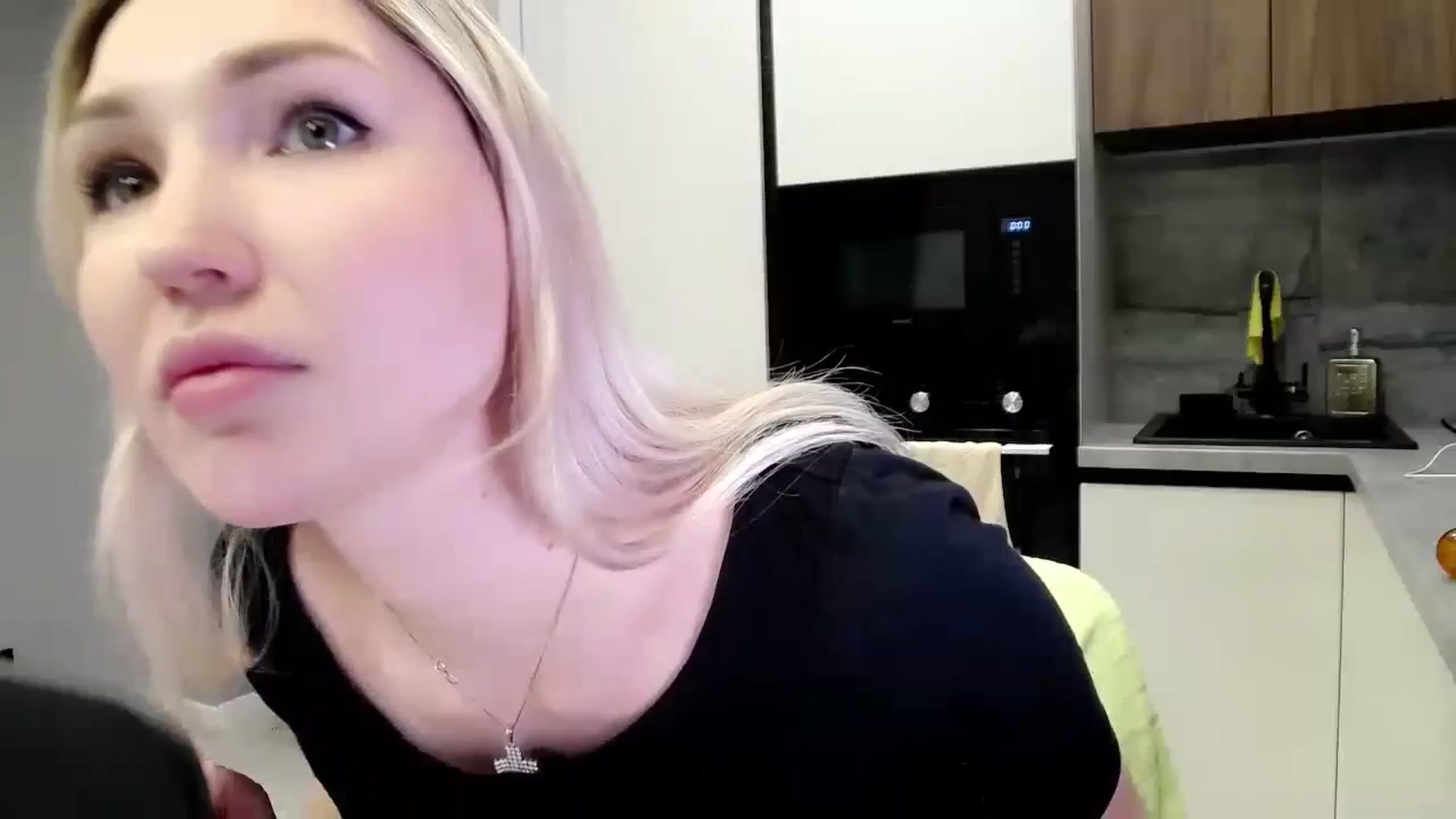 Gallery image thumbnail from Ashley_cutie_'s myfreecams stream on, 04/14/2024, 15:30 image 7 of 20