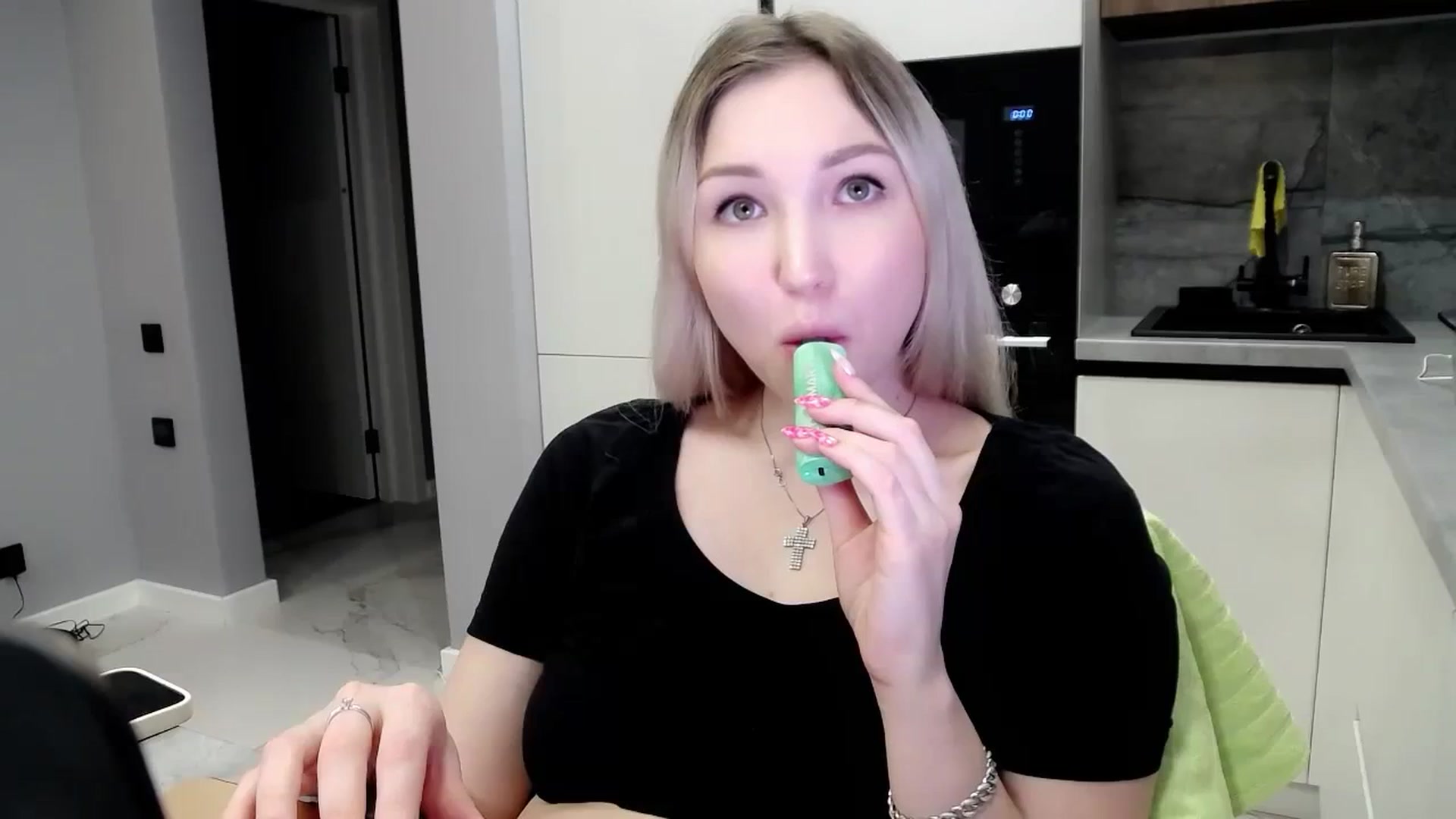 Gallery image thumbnail from Ashley_cutie_'s myfreecams stream on, 04/14/2024, 17:35 image 19 of 20