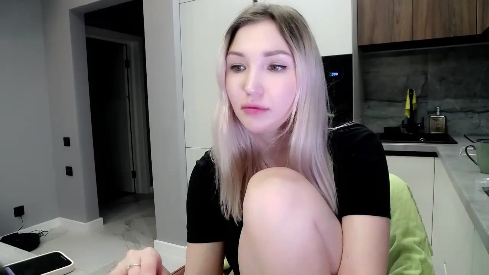 Gallery image thumbnail from Ashley_cutie_'s myfreecams stream on, 04/14/2024, 17:35 image 8 of 20