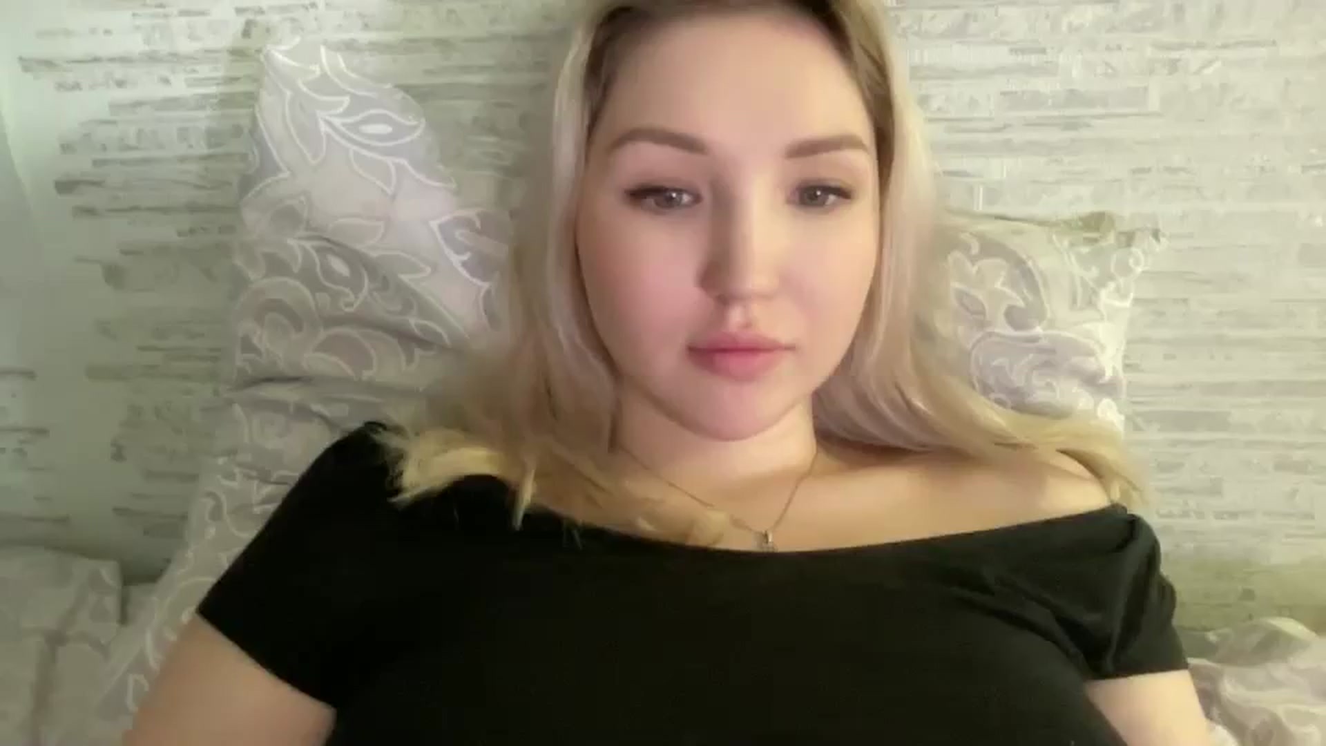 Gallery image thumbnail from Ashley_cutie_'s myfreecams stream on, 05/07/2024, 08:49 image 13 of 20