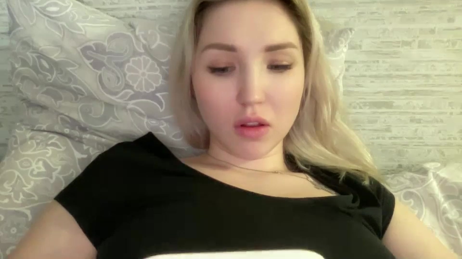 Gallery image thumbnail from Ashley_cutie_'s myfreecams stream on, 05/07/2024, 09:53 image 9 of 20