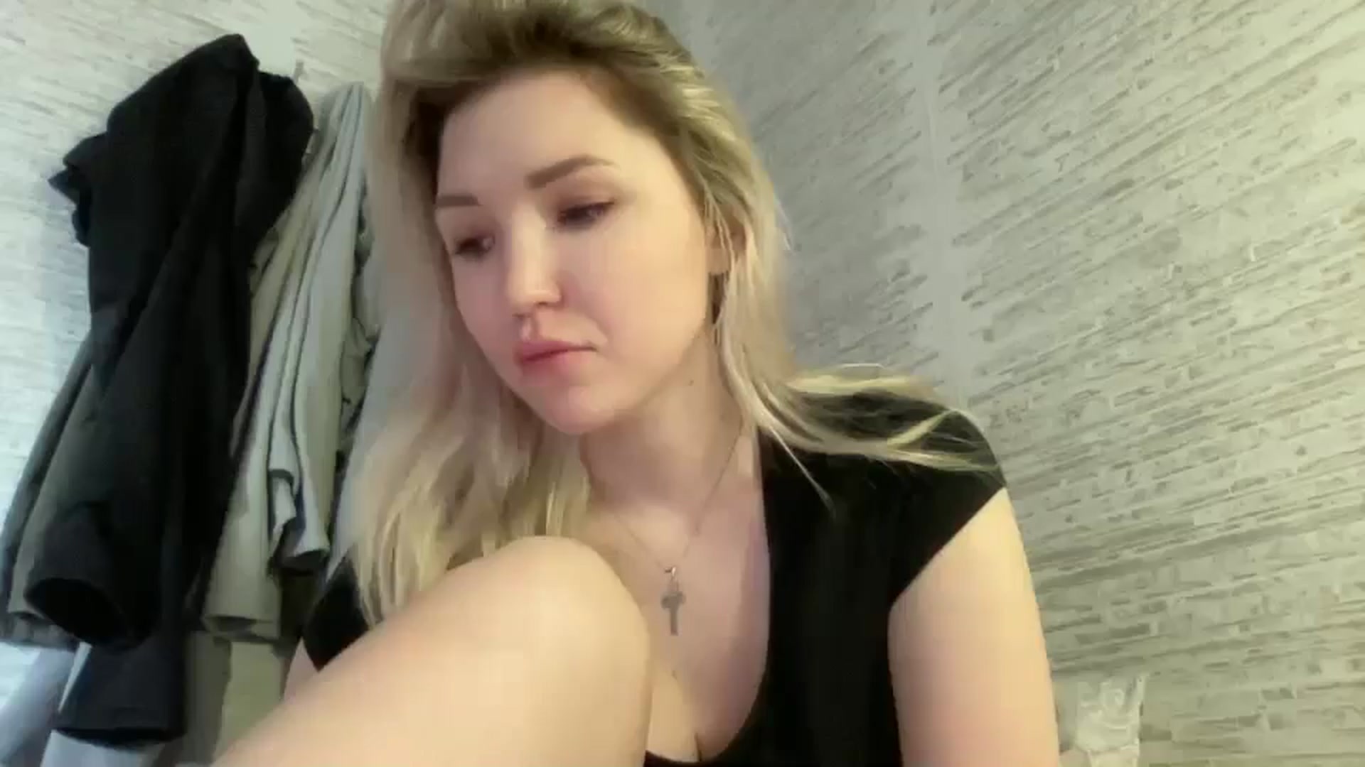 Gallery image thumbnail from Ashley_cutie_'s myfreecams stream on, 05/07/2024, 09:53 image 13 of 20