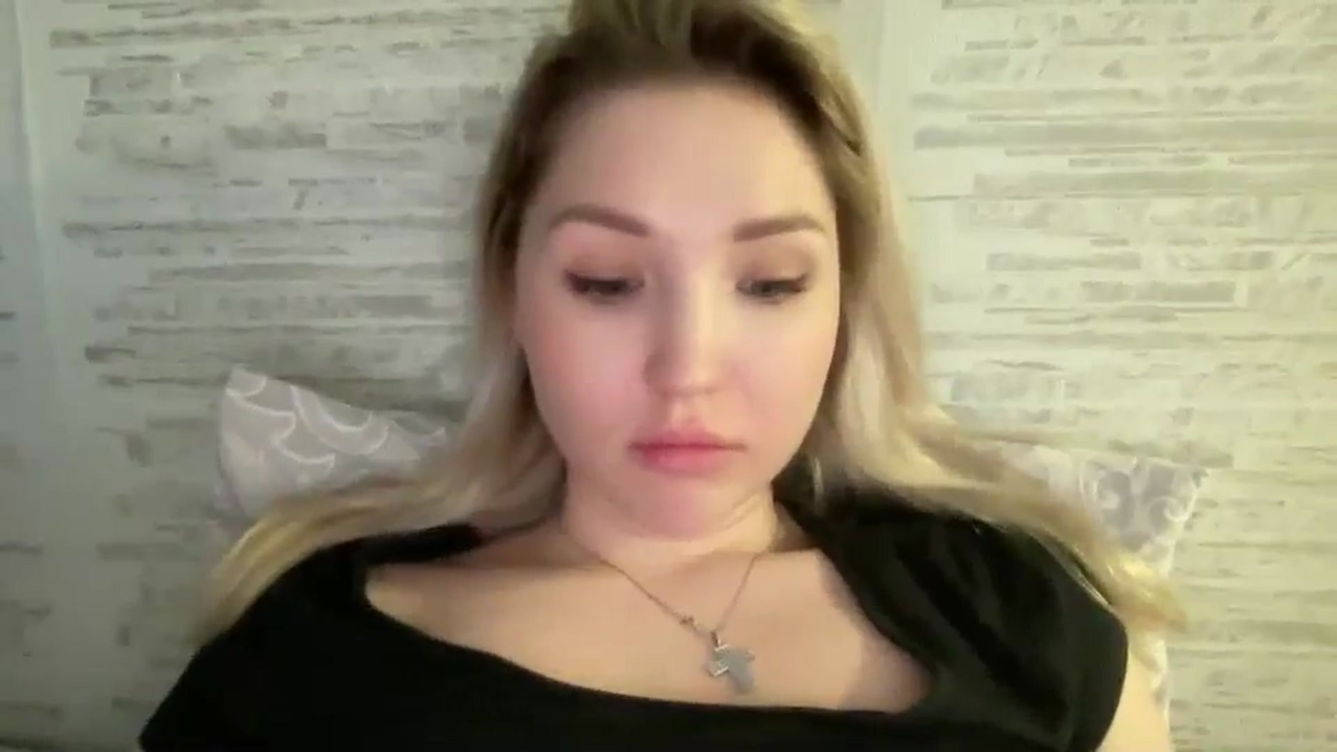 Gallery image thumbnail from Ashley_cutie_'s myfreecams stream on, 05/07/2024, 09:53 image 19 of 20