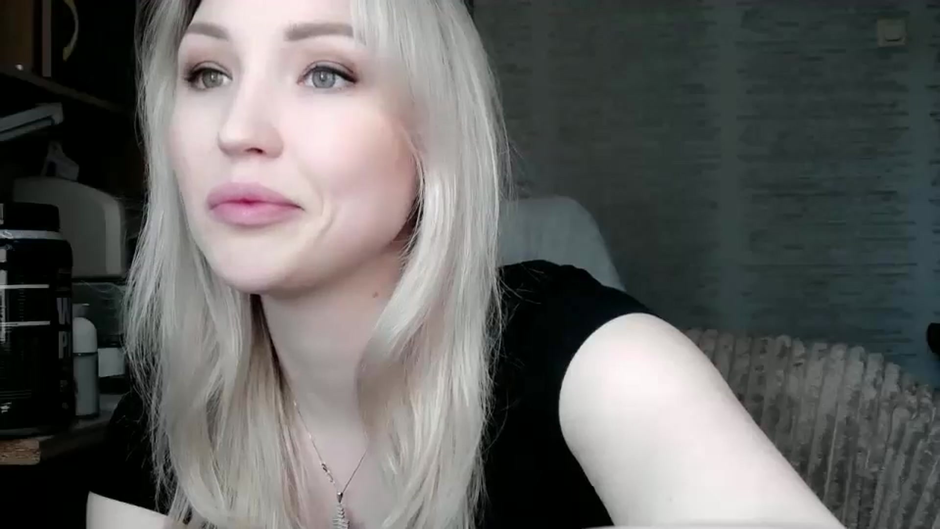 Gallery image thumbnail from Ashley_cutie_'s myfreecams stream on, 05/09/2024, 09:50 image 17 of 20