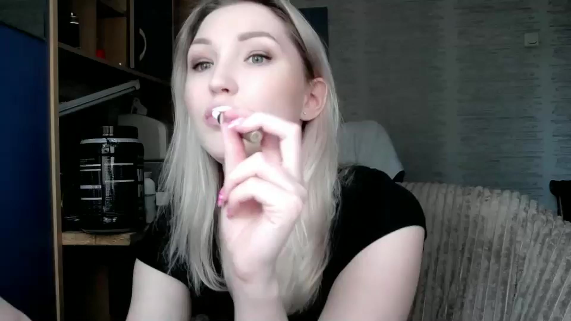 Gallery image thumbnail from Ashley_cutie_'s myfreecams stream on, 05/09/2024, 09:50 image 12 of 20