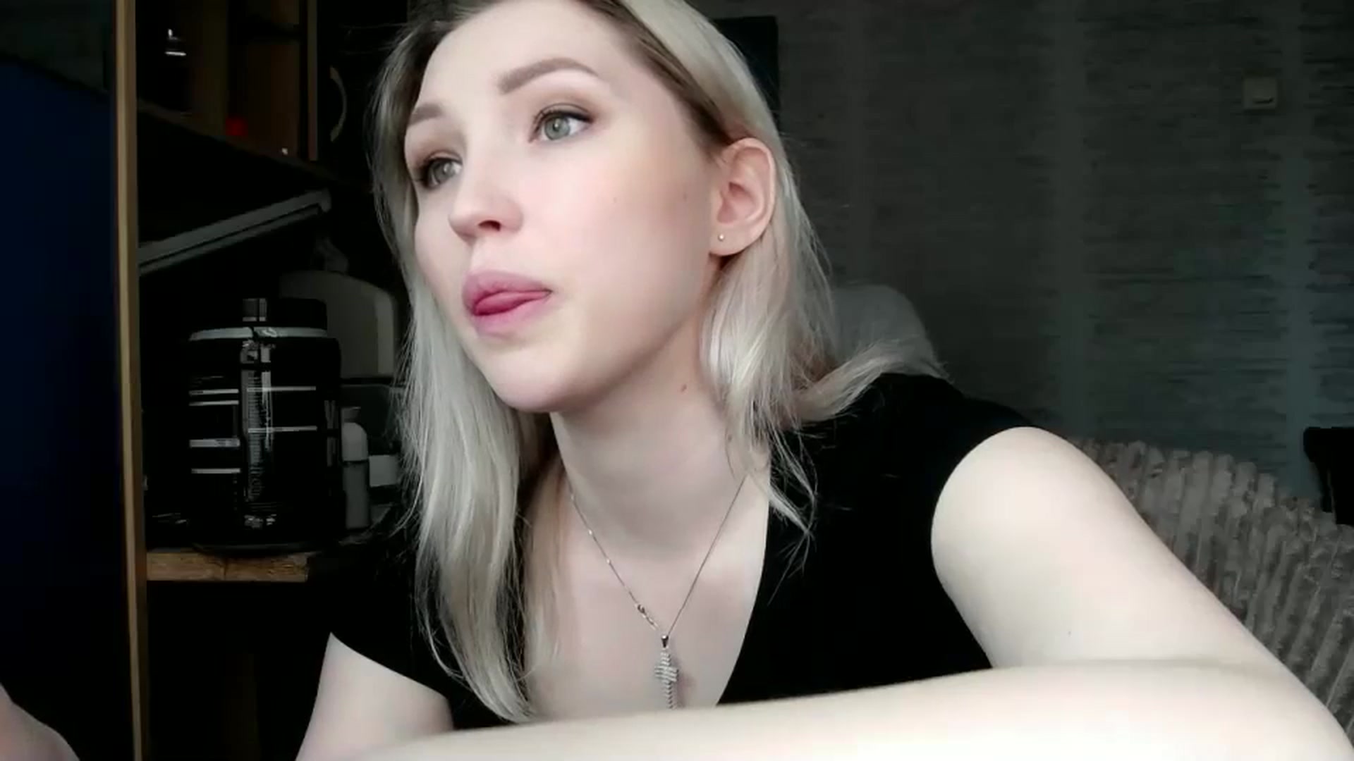 Gallery image thumbnail from Ashley_cutie_'s myfreecams stream on, 05/09/2024, 09:50 image 9 of 20
