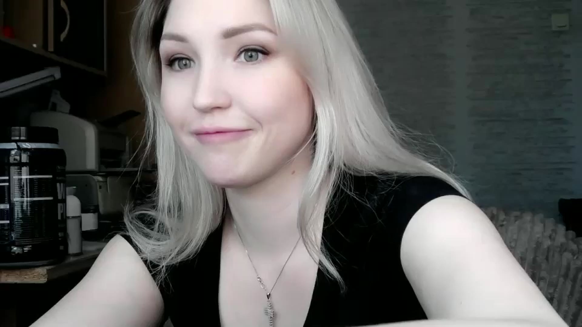 Gallery image thumbnail from Ashley_cutie_'s myfreecams stream on, 05/09/2024, 10:33 image 5 of 20