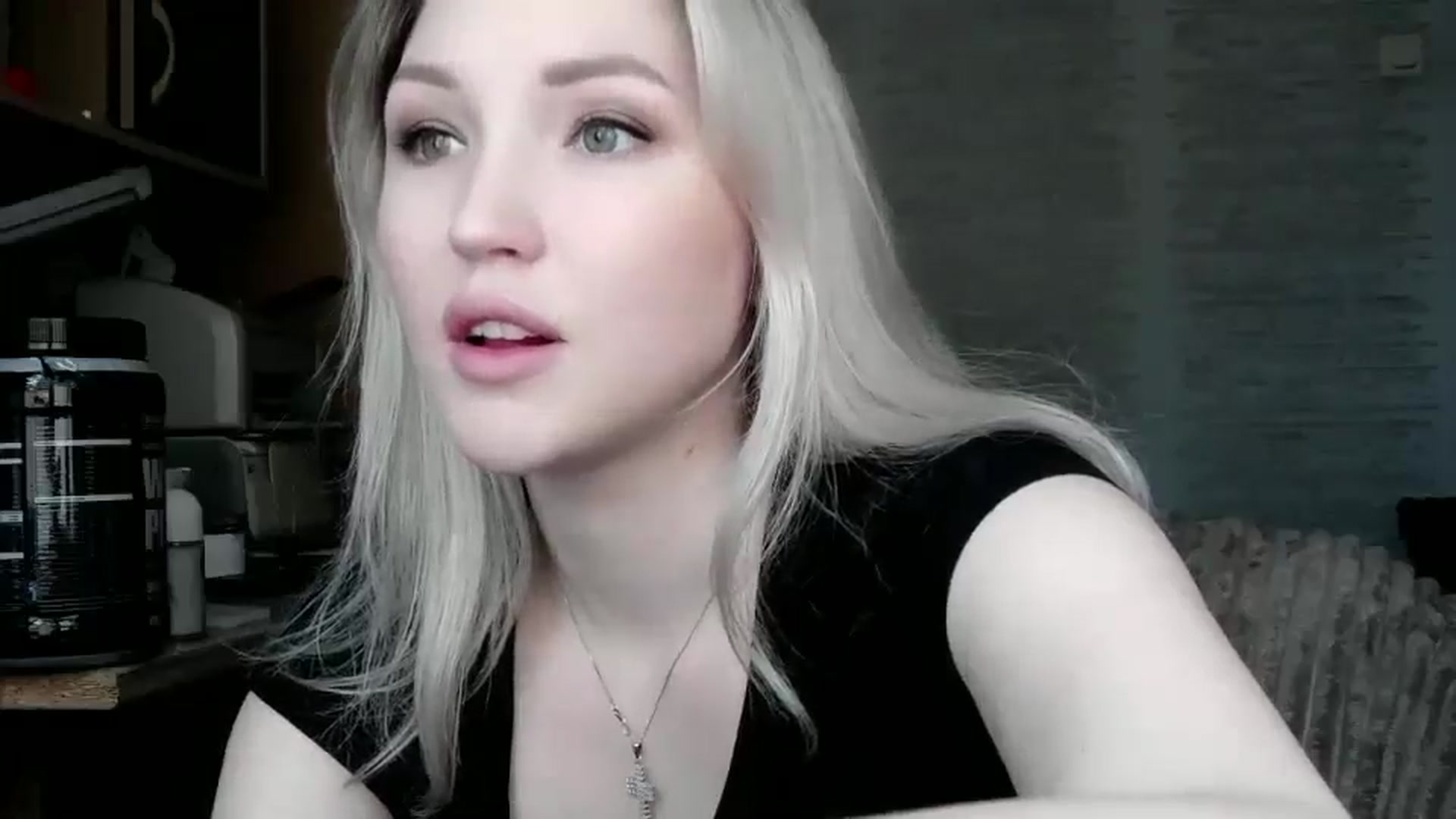 Gallery image thumbnail from Ashley_cutie_'s myfreecams stream on, 05/09/2024, 10:33 image 6 of 20