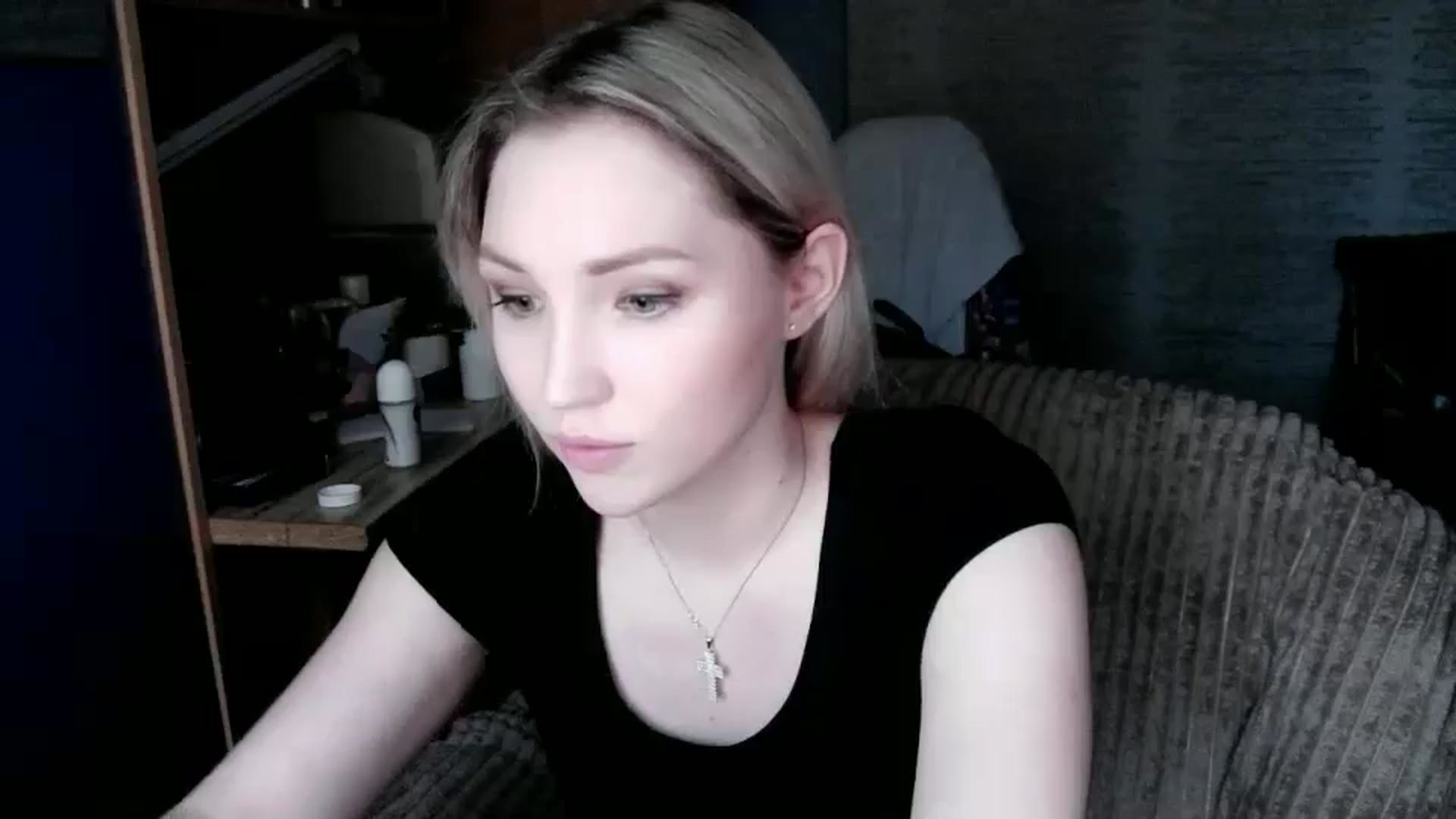 Gallery image thumbnail from Ashley_cutie_'s myfreecams stream on, 05/09/2024, 11:11 image 9 of 20