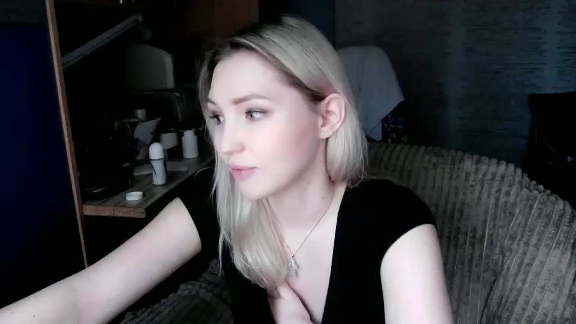 Gallery image thumbnail from Ashley_cutie_'s myfreecams stream on, 05/09/2024, 11:11 image 17 of 20