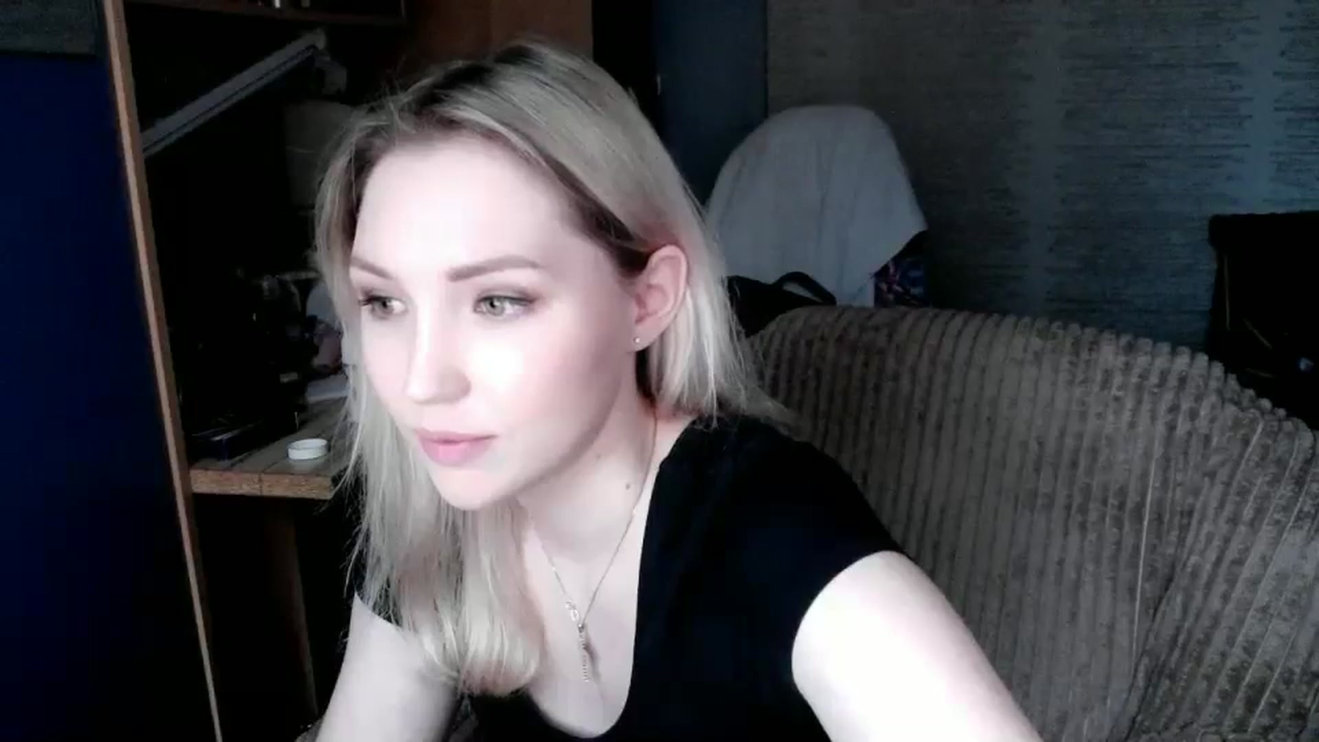 Gallery image thumbnail from Ashley_cutie_'s myfreecams stream on, 05/09/2024, 11:11 image 6 of 20