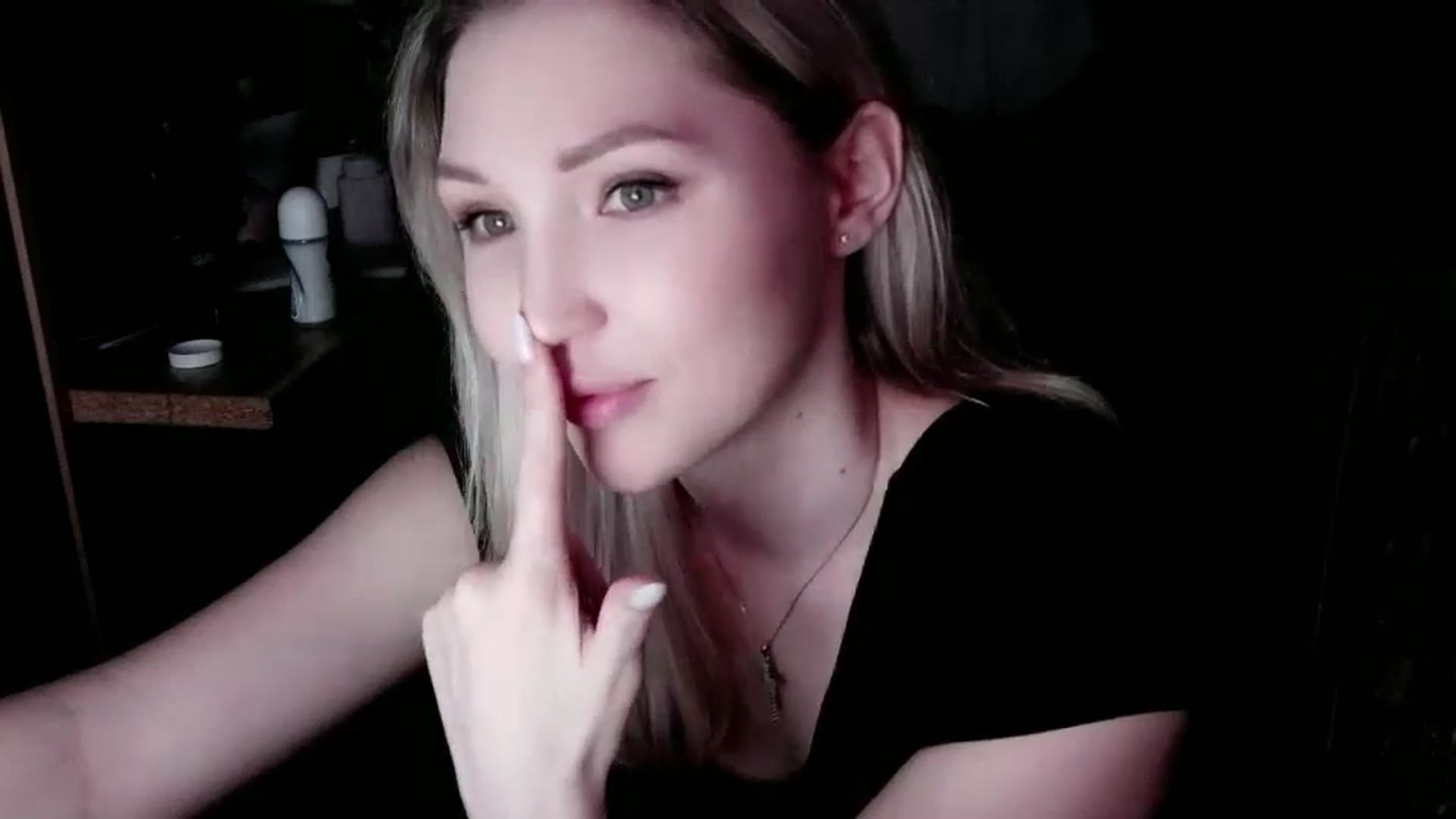 Gallery image thumbnail from Ashley_cutie_'s myfreecams stream on, 05/09/2024, 12:23 image 13 of 20
