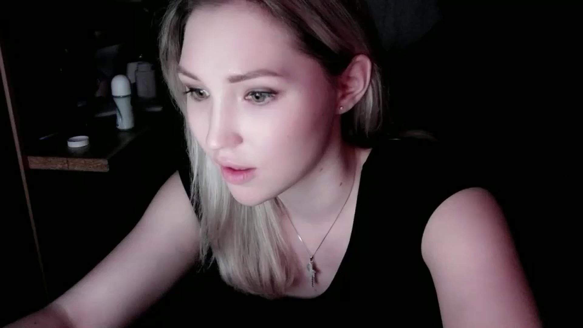 Gallery image thumbnail from Ashley_cutie_'s myfreecams stream on, 05/09/2024, 12:23 image 11 of 20