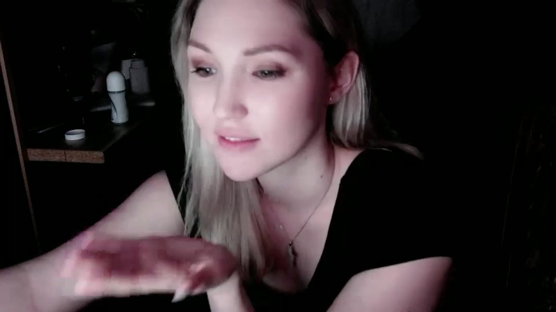 Gallery image thumbnail from Ashley_cutie_'s myfreecams stream on, 05/09/2024, 12:23 image 16 of 20