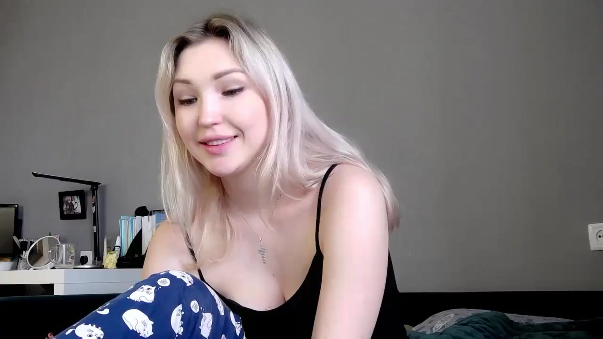 Gallery image thumbnail from Ashley_cutie_'s myfreecams stream on, 05/14/2024, 09:47 image 3 of 20