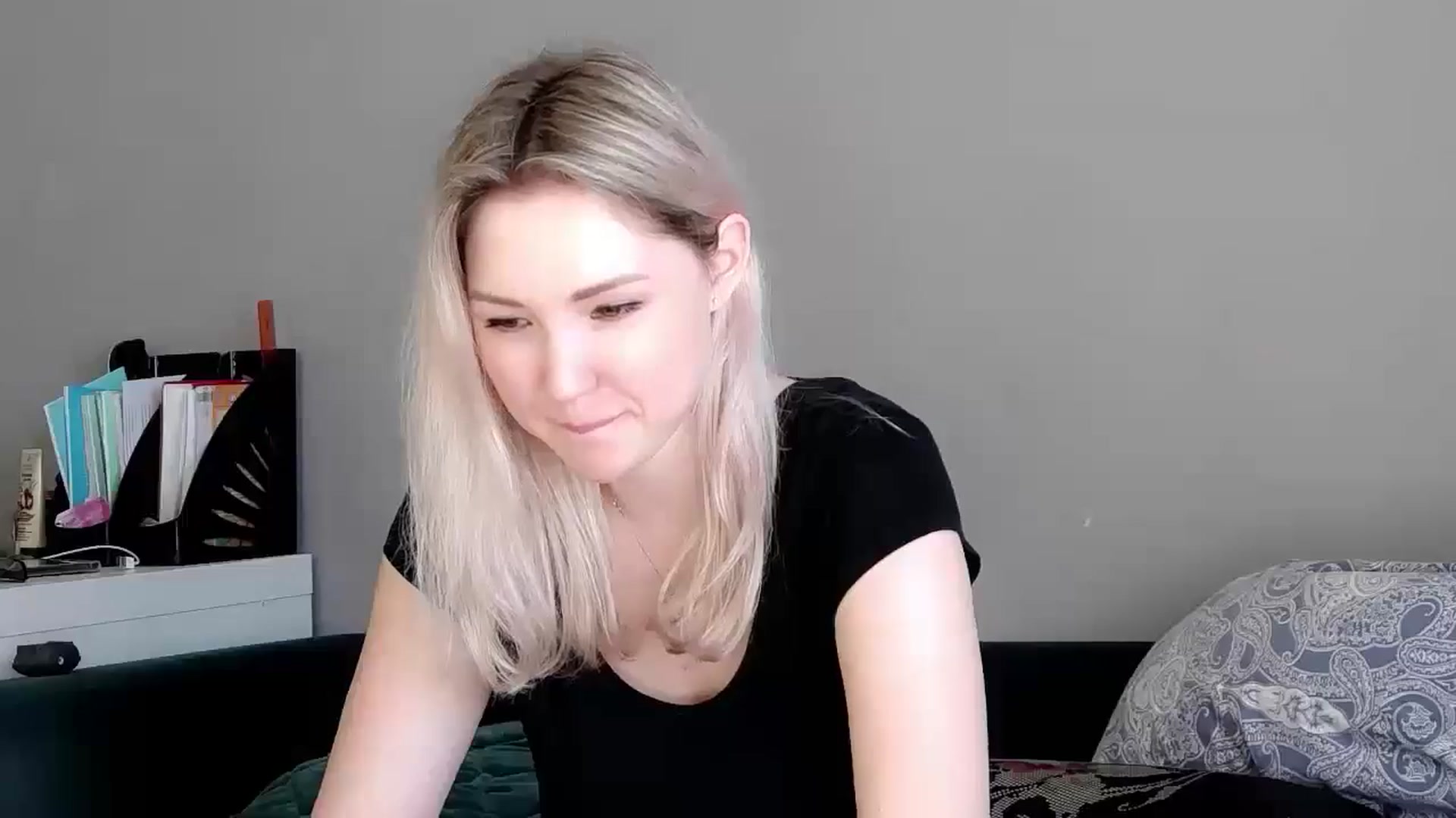 Gallery image thumbnail from Ashley_cutie_'s myfreecams stream on, 05/17/2024, 10:47 image 5 of 20