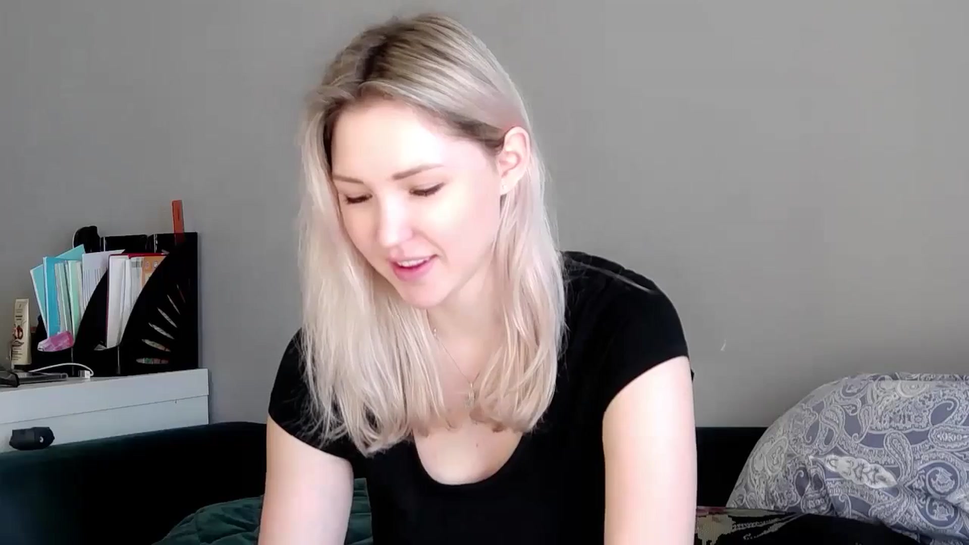 Gallery image thumbnail from Ashley_cutie_'s myfreecams stream on, 05/17/2024, 10:47 image 6 of 20