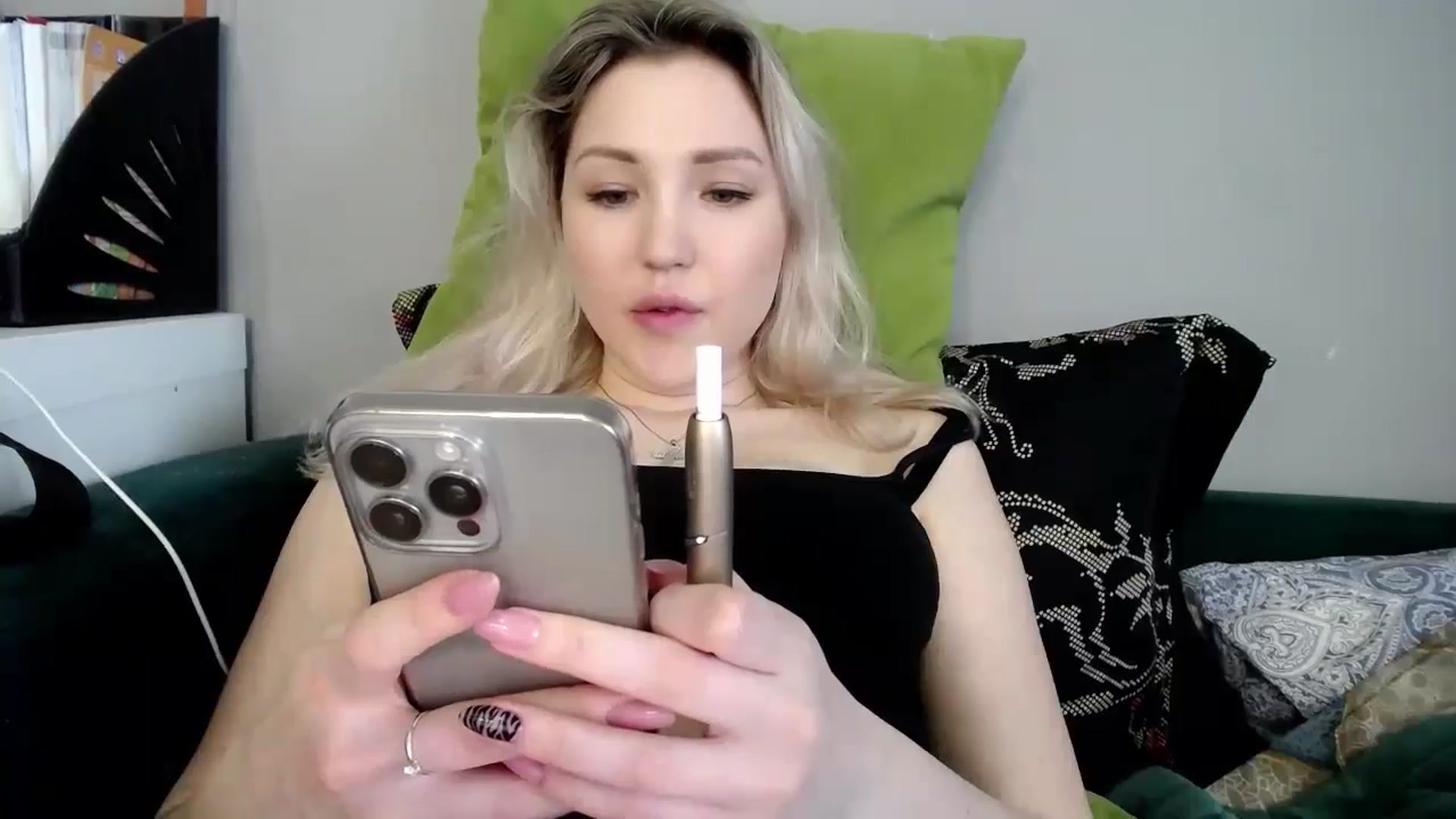 Gallery image thumbnail from Ashley_cutie_'s myfreecams stream on, 05/20/2024, 10:07 image 17 of 20