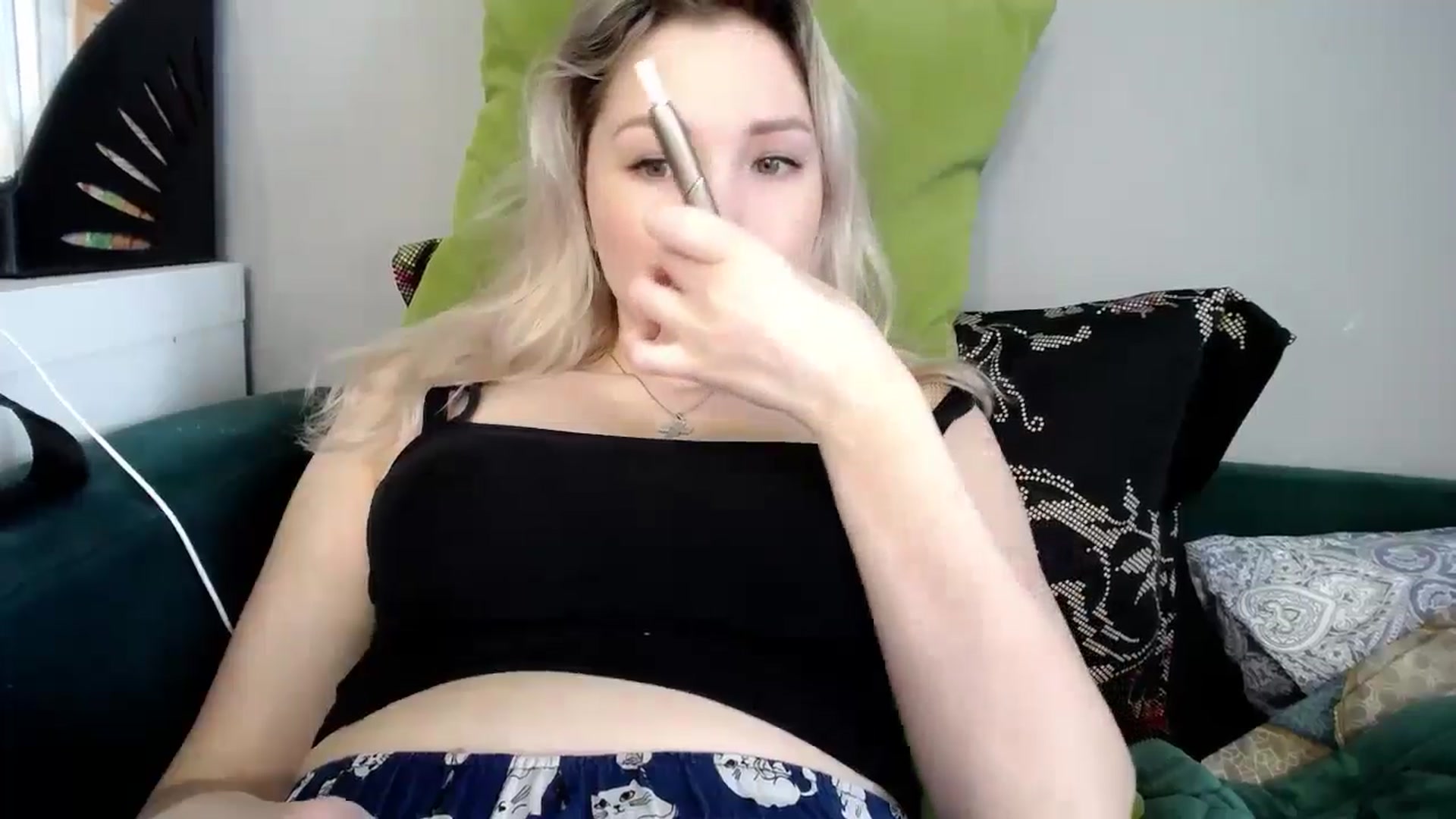 Gallery image thumbnail from Ashley_cutie_'s myfreecams stream on, 05/20/2024, 10:07 image 19 of 20