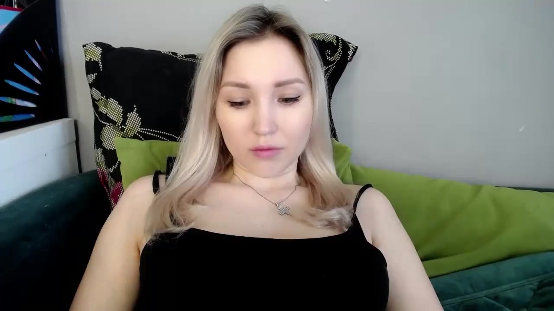 Gallery image thumbnail from Ashley_cutie_'s myfreecams stream on, 05/21/2024, 09:06 image 6 of 20