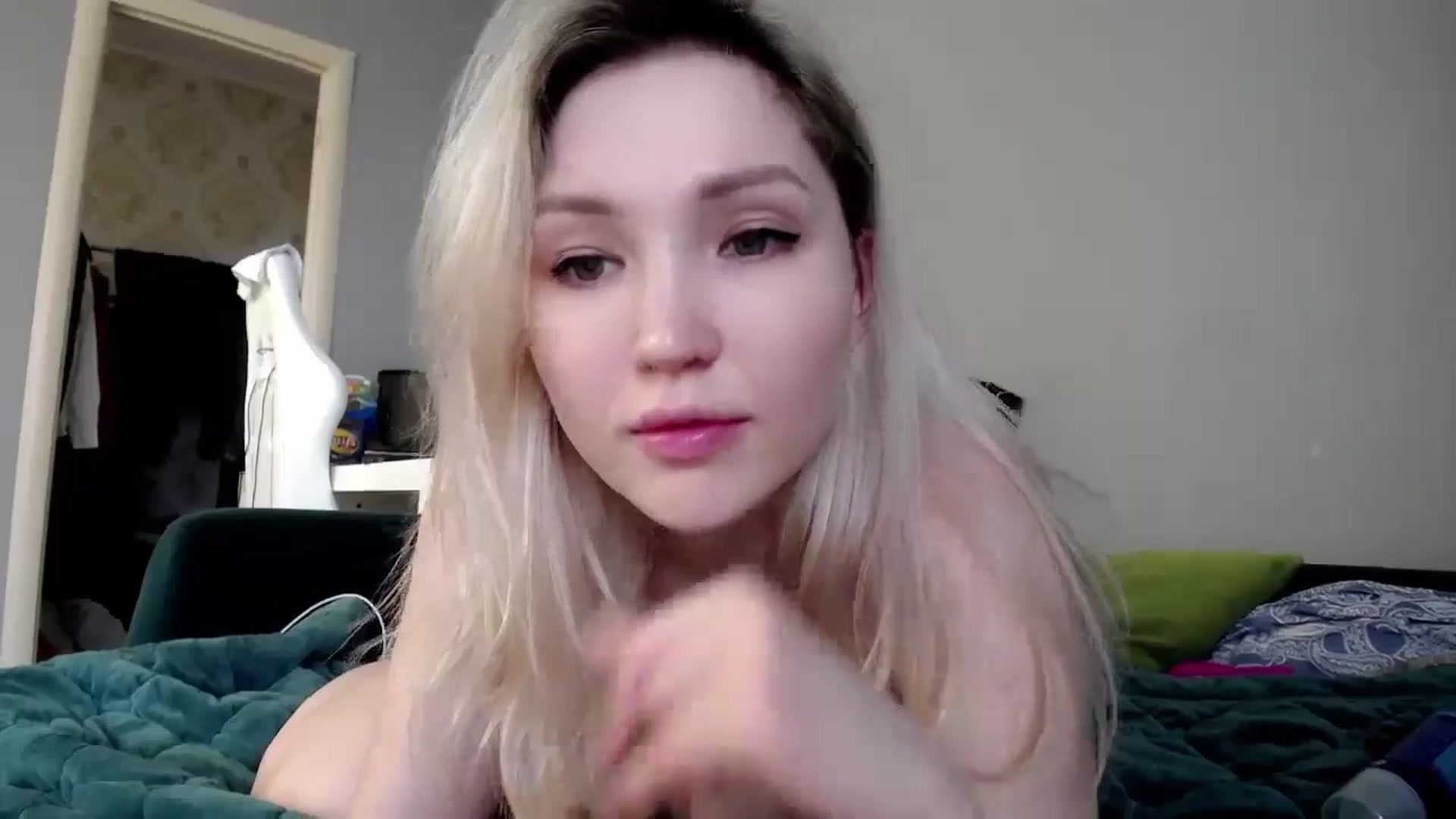 Gallery image thumbnail from Ashley_cutie_'s myfreecams stream on, 05/21/2024, 10:26 image 8 of 20