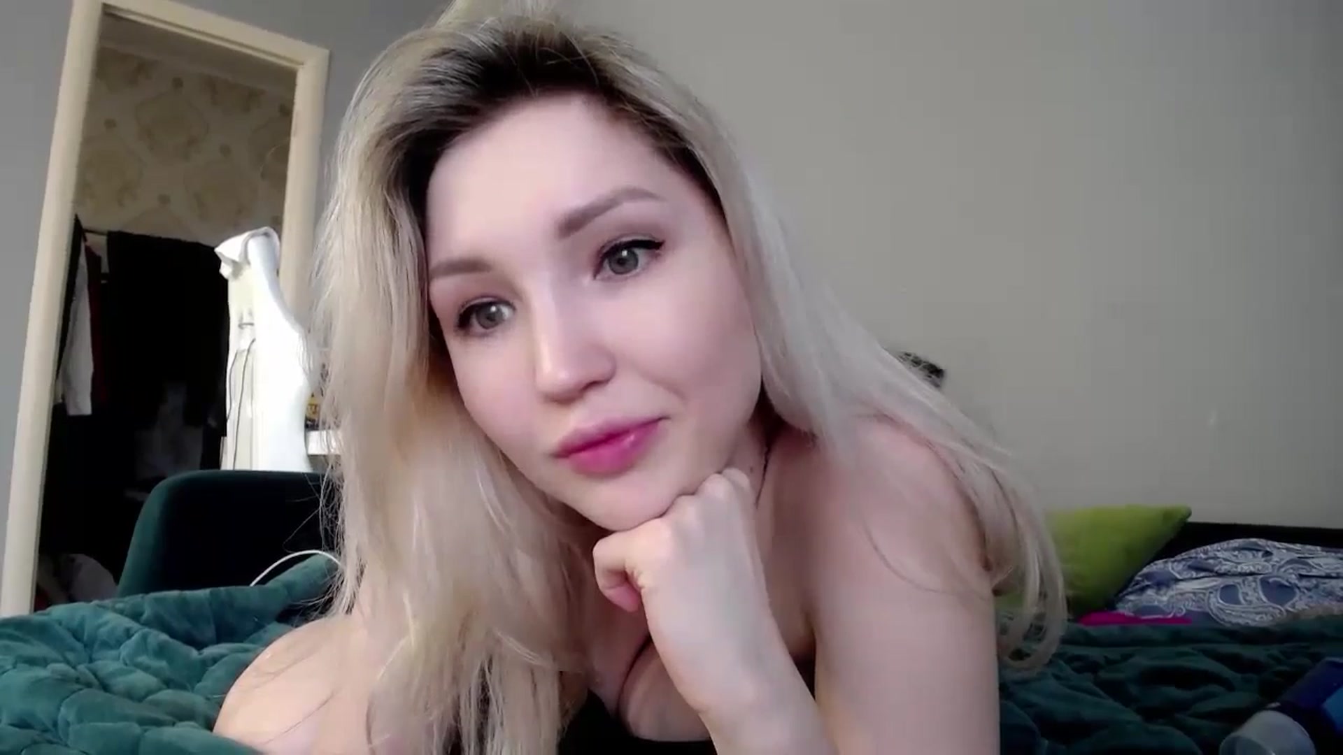 Gallery image thumbnail from Ashley_cutie_'s myfreecams stream on, 05/21/2024, 10:26 image 10 of 20