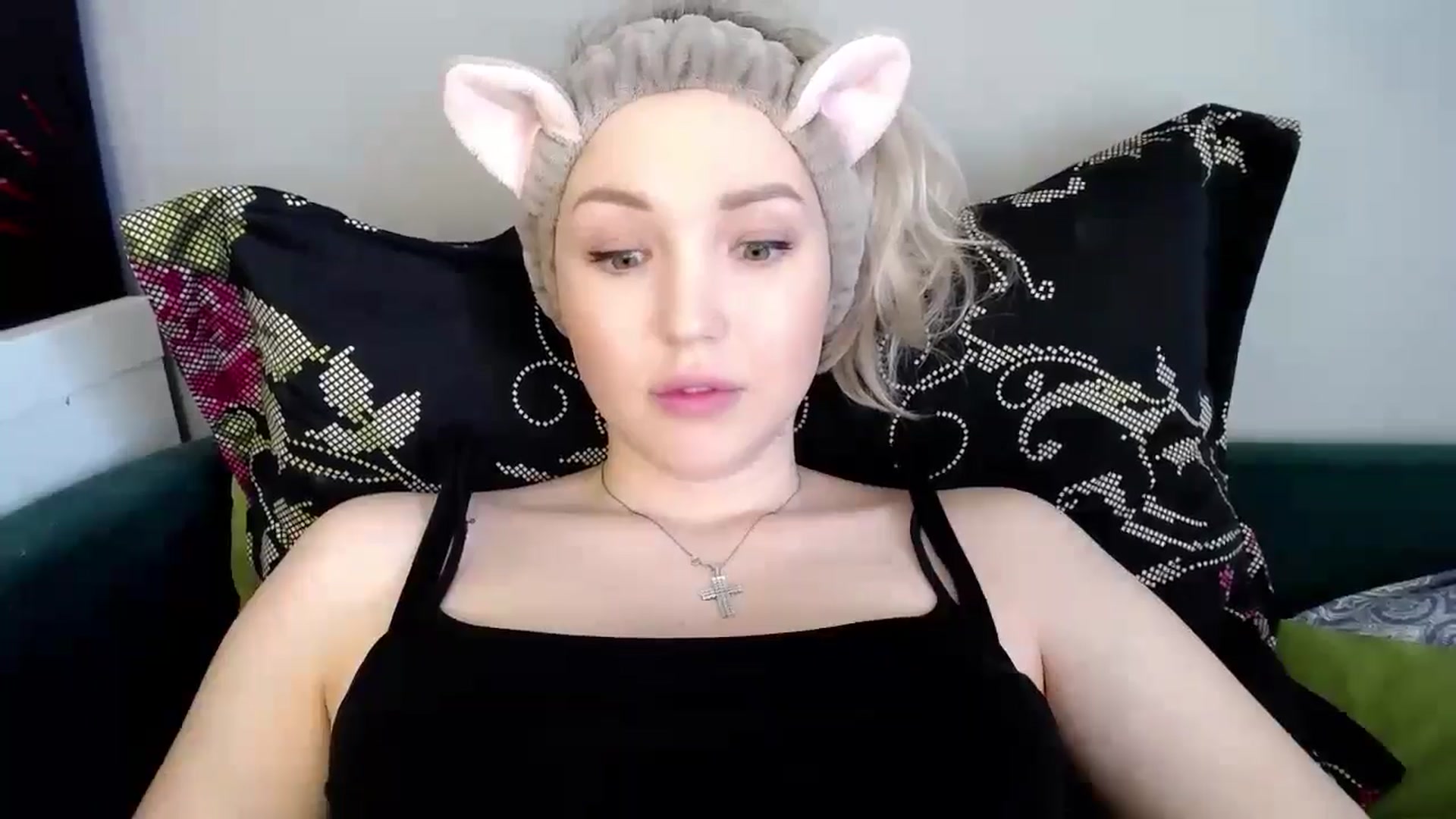 Gallery image thumbnail from Ashley_cutie_'s myfreecams stream on, 05/22/2024, 10:00 image 14 of 20