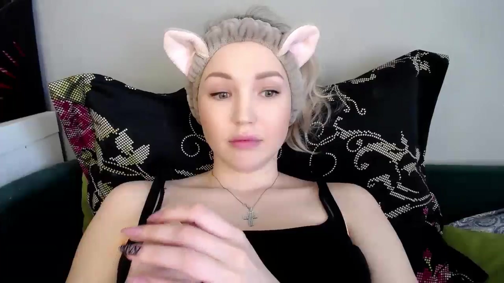 Gallery image thumbnail from Ashley_cutie_'s myfreecams stream on, 05/22/2024, 10:00 image 15 of 20