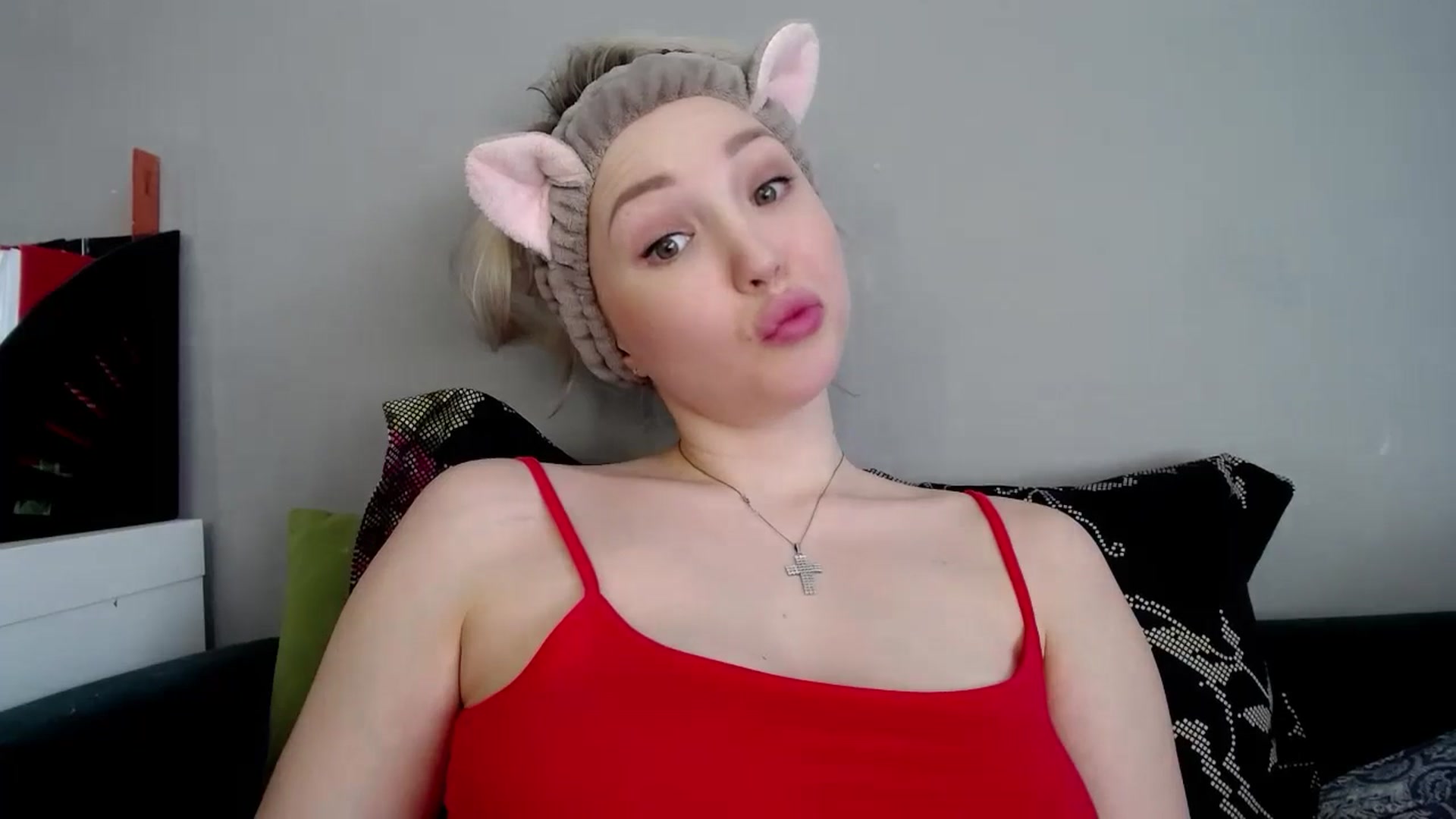 Gallery image thumbnail from Ashley_cutie_'s myfreecams stream on, 05/22/2024, 11:22 image 6 of 20