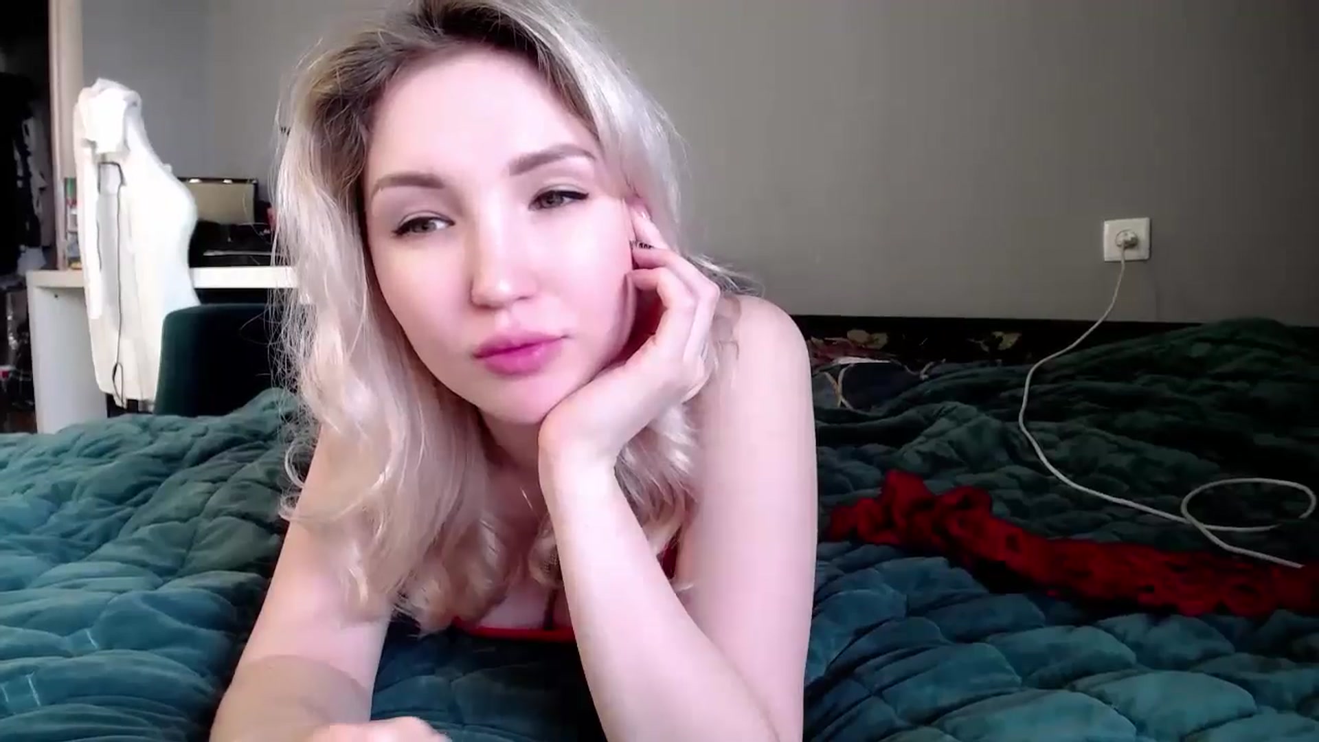 Gallery image thumbnail from Ashley_cutie_'s myfreecams stream on, 05/27/2024, 13:26 image 17 of 20