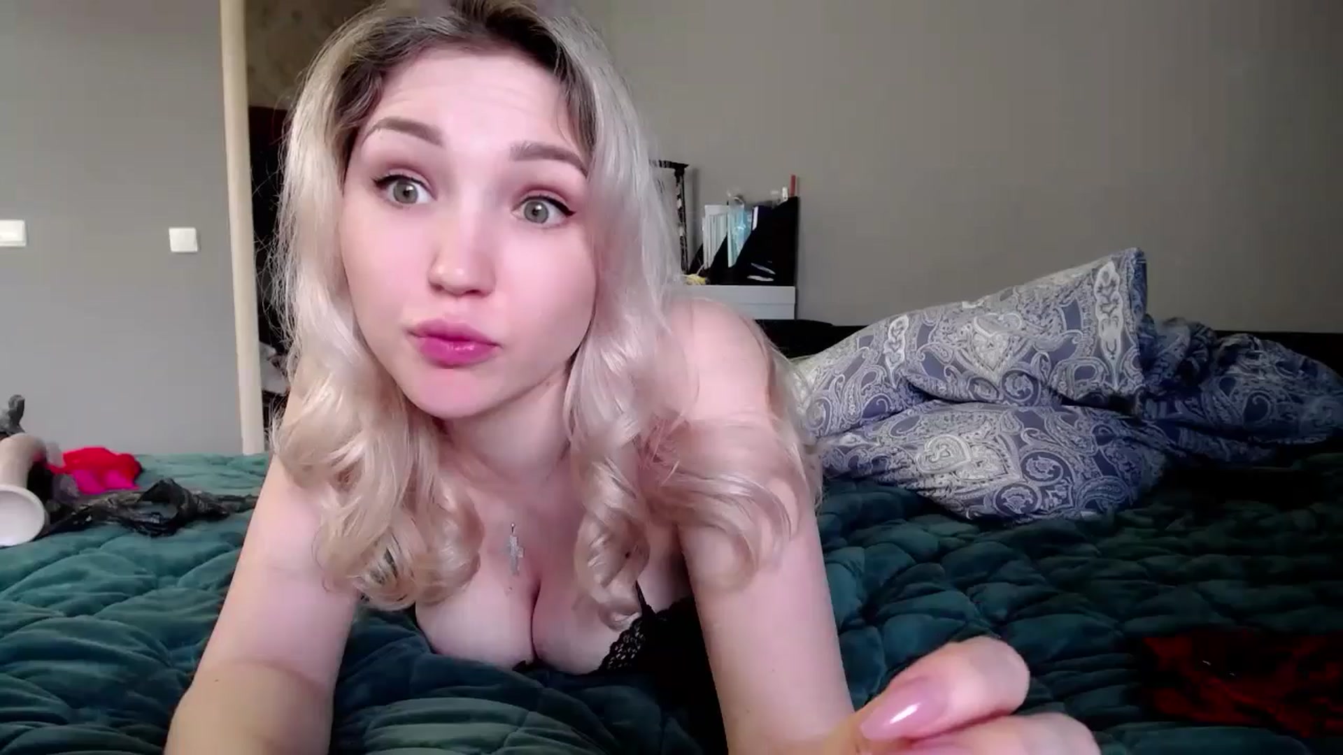 Gallery image thumbnail from Ashley_cutie_'s myfreecams stream on, 05/27/2024, 14:09 image 17 of 20