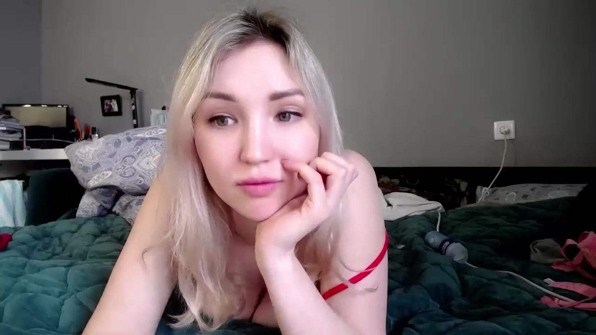 Gallery image thumbnail from Ashley_cutie_'s myfreecams stream on, 05/28/2024, 10:24 image 5 of 20
