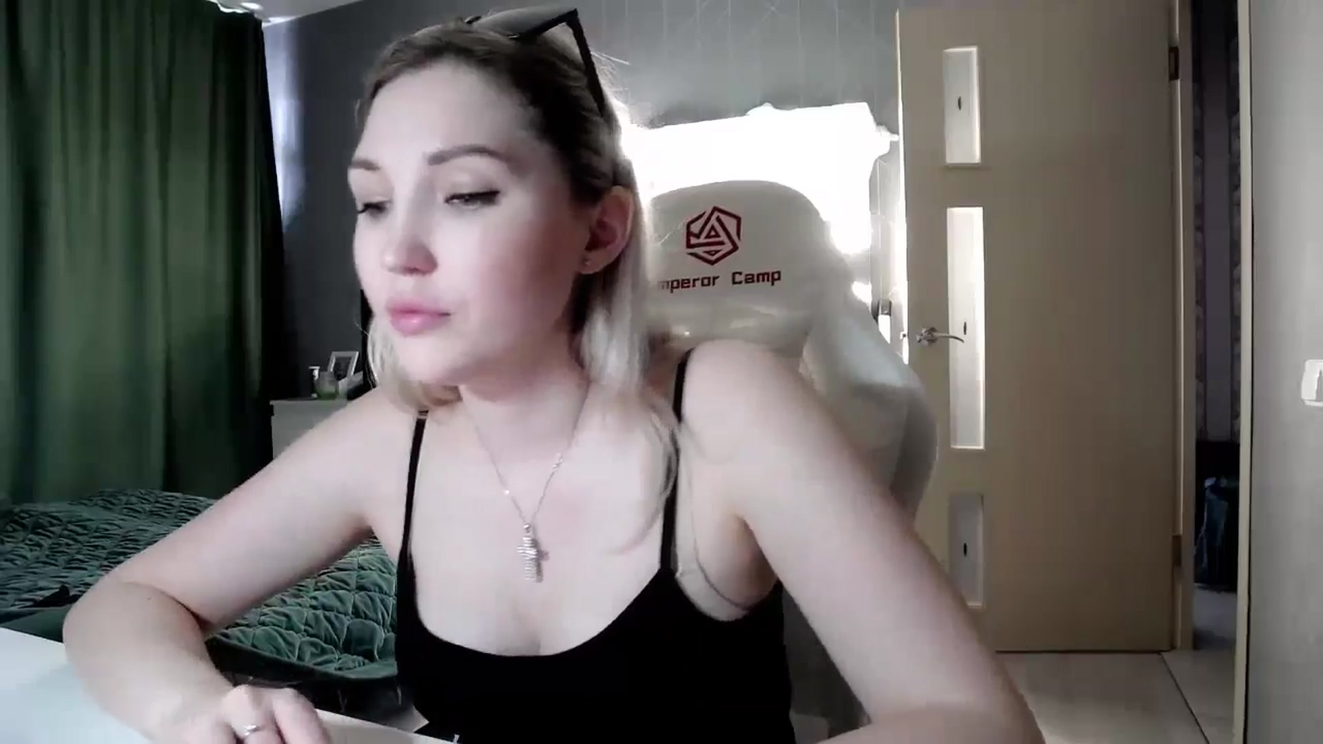 Gallery image thumbnail from Ashley_cutie_'s myfreecams stream on, 06/13/2024, 09:49 image 19 of 20