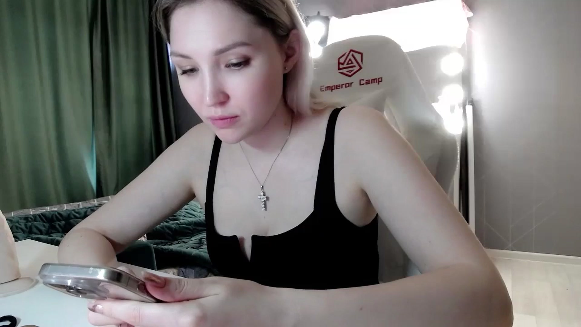 Gallery image thumbnail from Ashley_cutie_'s myfreecams stream on, 06/15/2024, 09:48 image 19 of 20