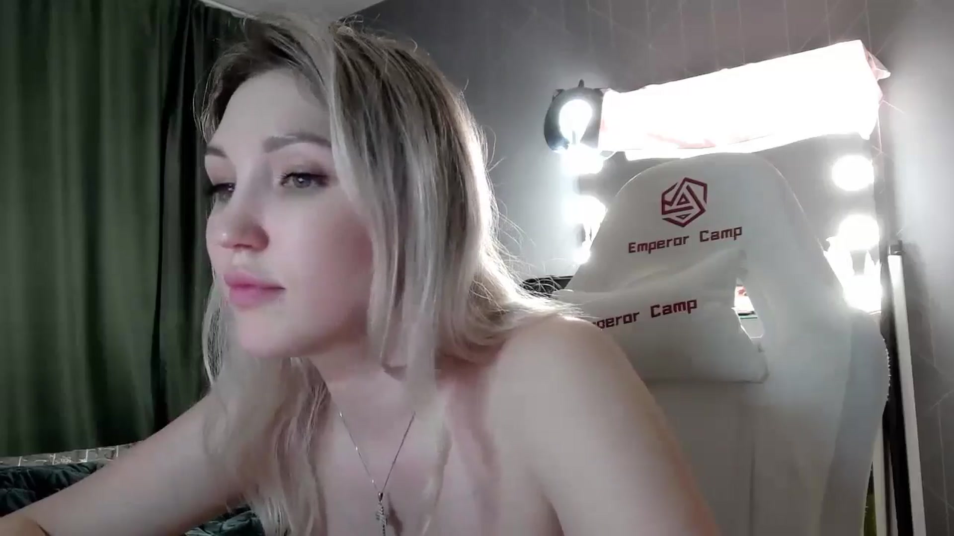 Gallery image thumbnail from Ashley_cutie_'s myfreecams stream on, 06/15/2024, 14:39 image 9 of 20
