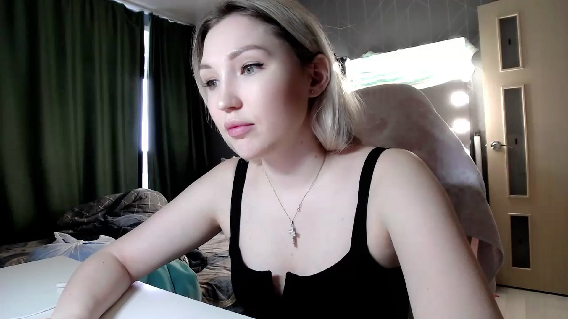 Gallery image thumbnail from Ashley_cutie_'s myfreecams stream on, 06/17/2024, 07:12 image 6 of 20