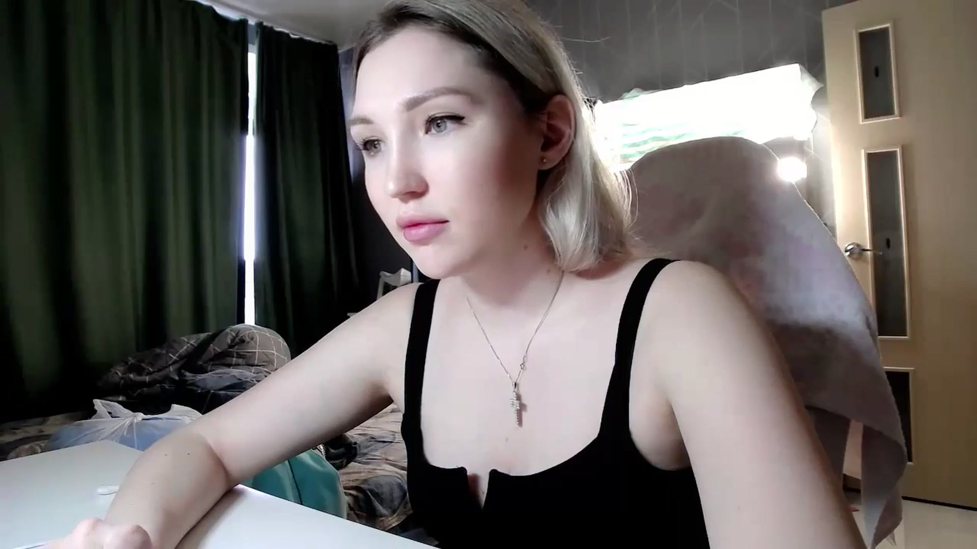 Gallery image thumbnail from Ashley_cutie_'s myfreecams stream on, 06/17/2024, 07:12 image 9 of 20