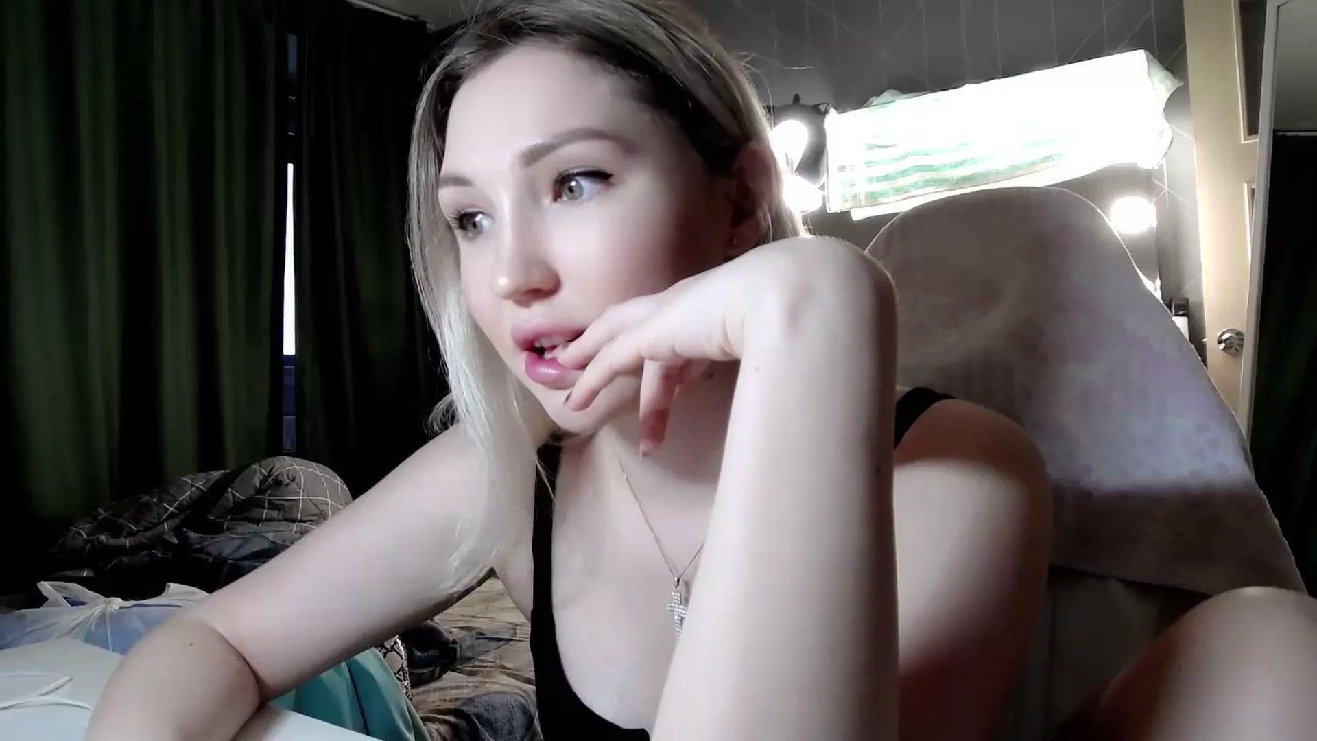 Gallery image thumbnail from Ashley_cutie_'s myfreecams stream on, 06/17/2024, 07:56 image 15 of 20