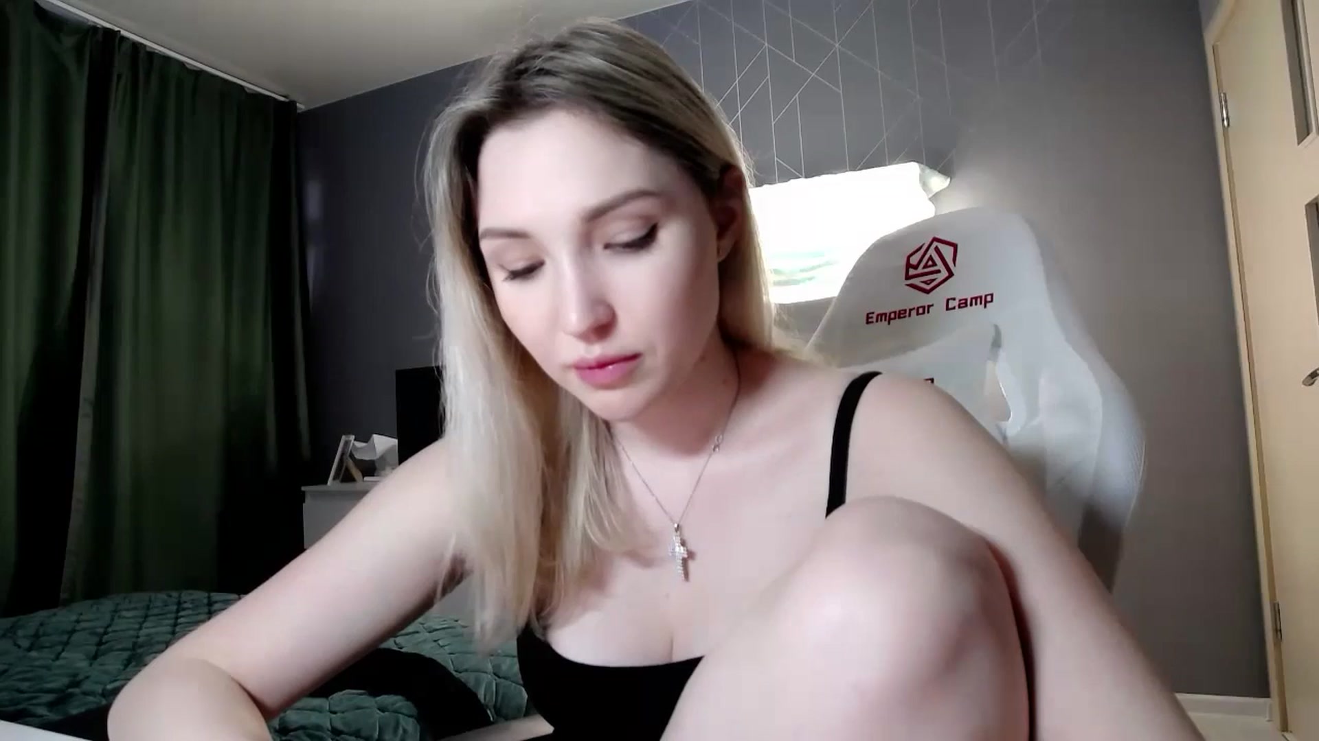 Gallery image thumbnail from Ashley_cutie_'s myfreecams stream on, 06/18/2024, 13:51 image 13 of 20